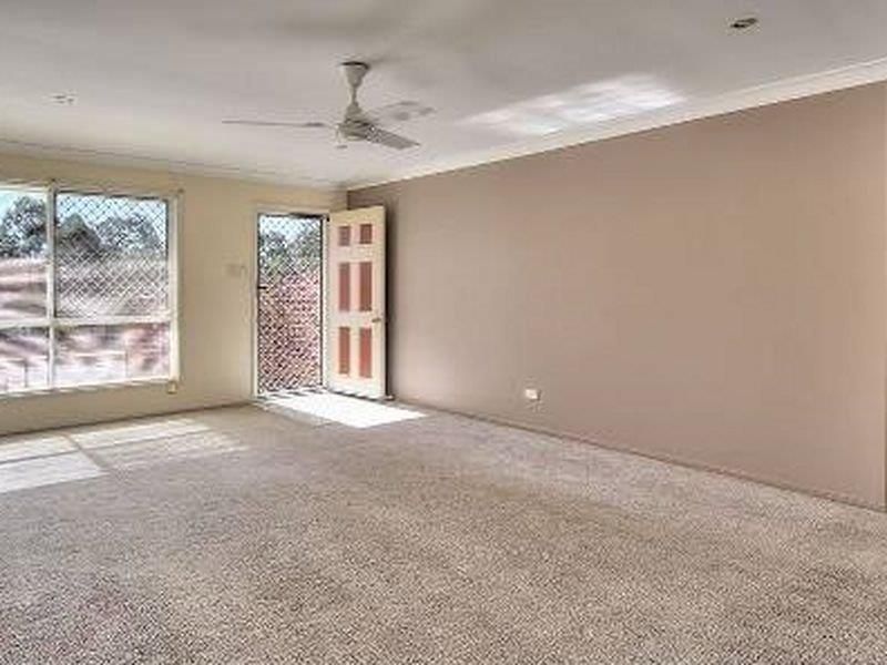 138 Lamberth Road, Regents Park, QLD 4118