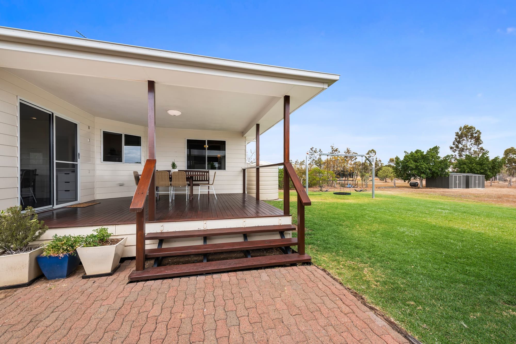 21 James Cook Drive — photo 13 of 17