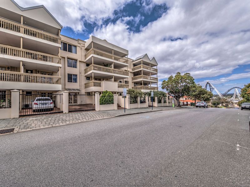 33/22 Nile Street, East Perth, WA Residential Apartment Sold