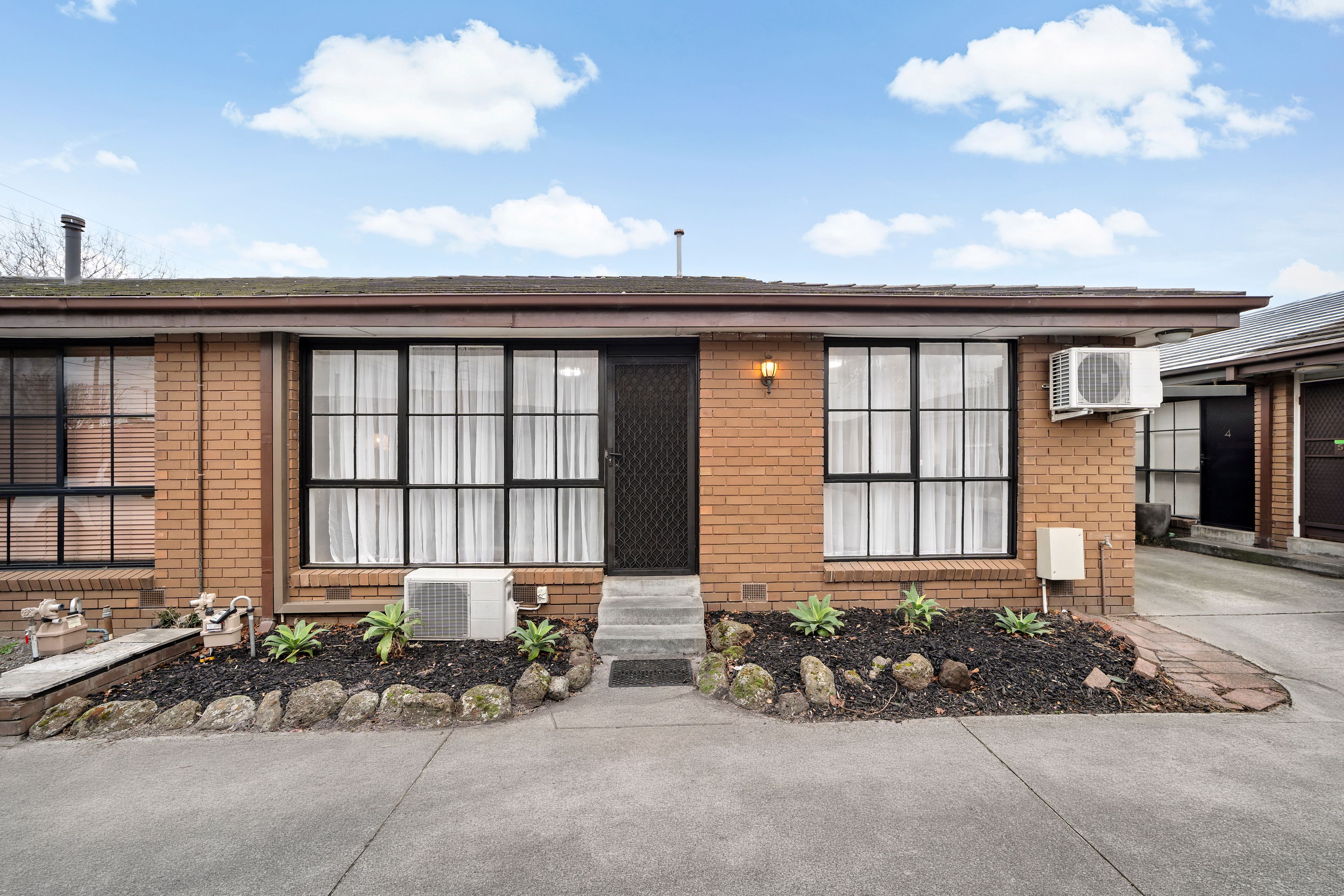 3/320 Warrigal Road — photo 3 of 19