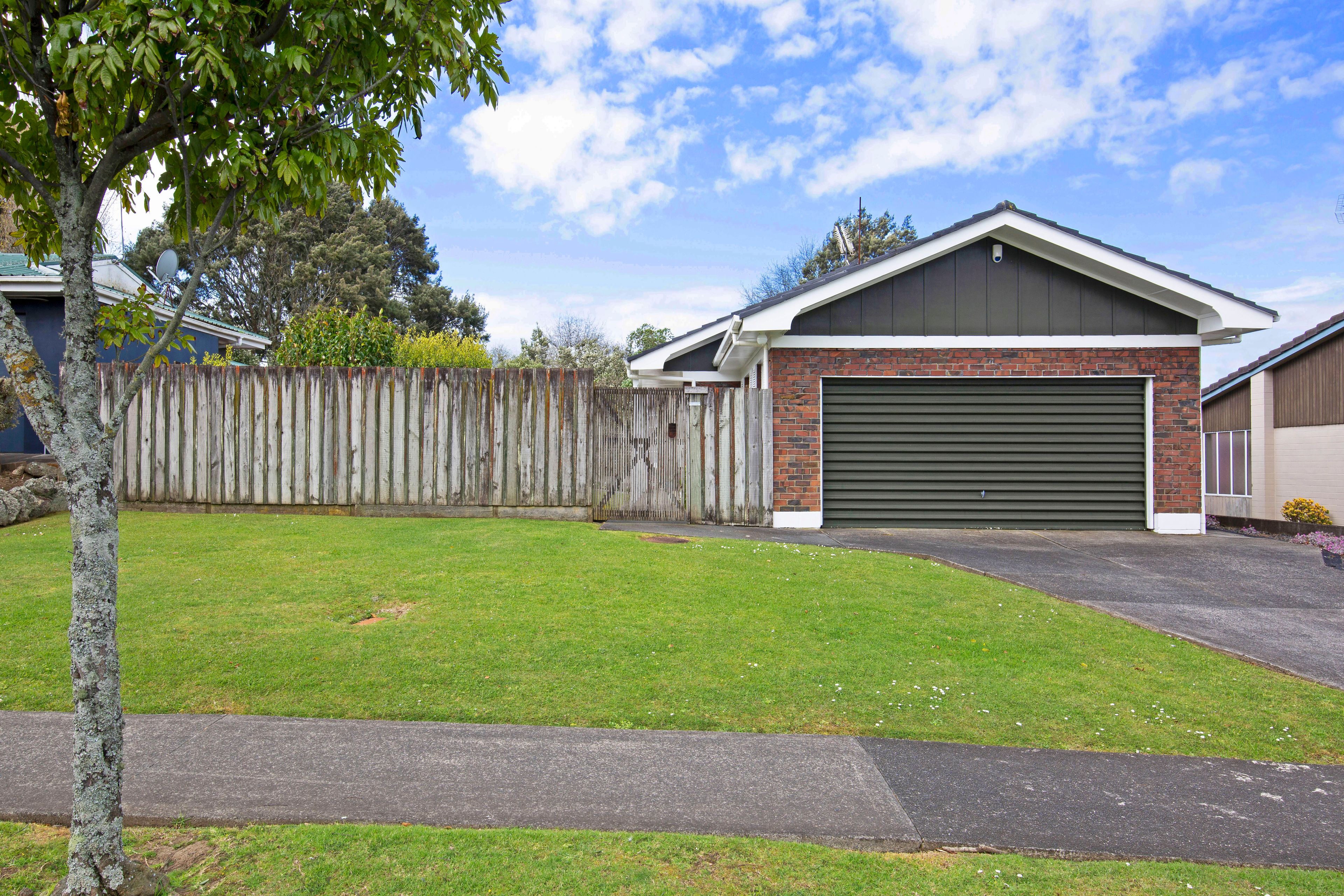 42 Cascades Road, Pakuranga, Manukau City