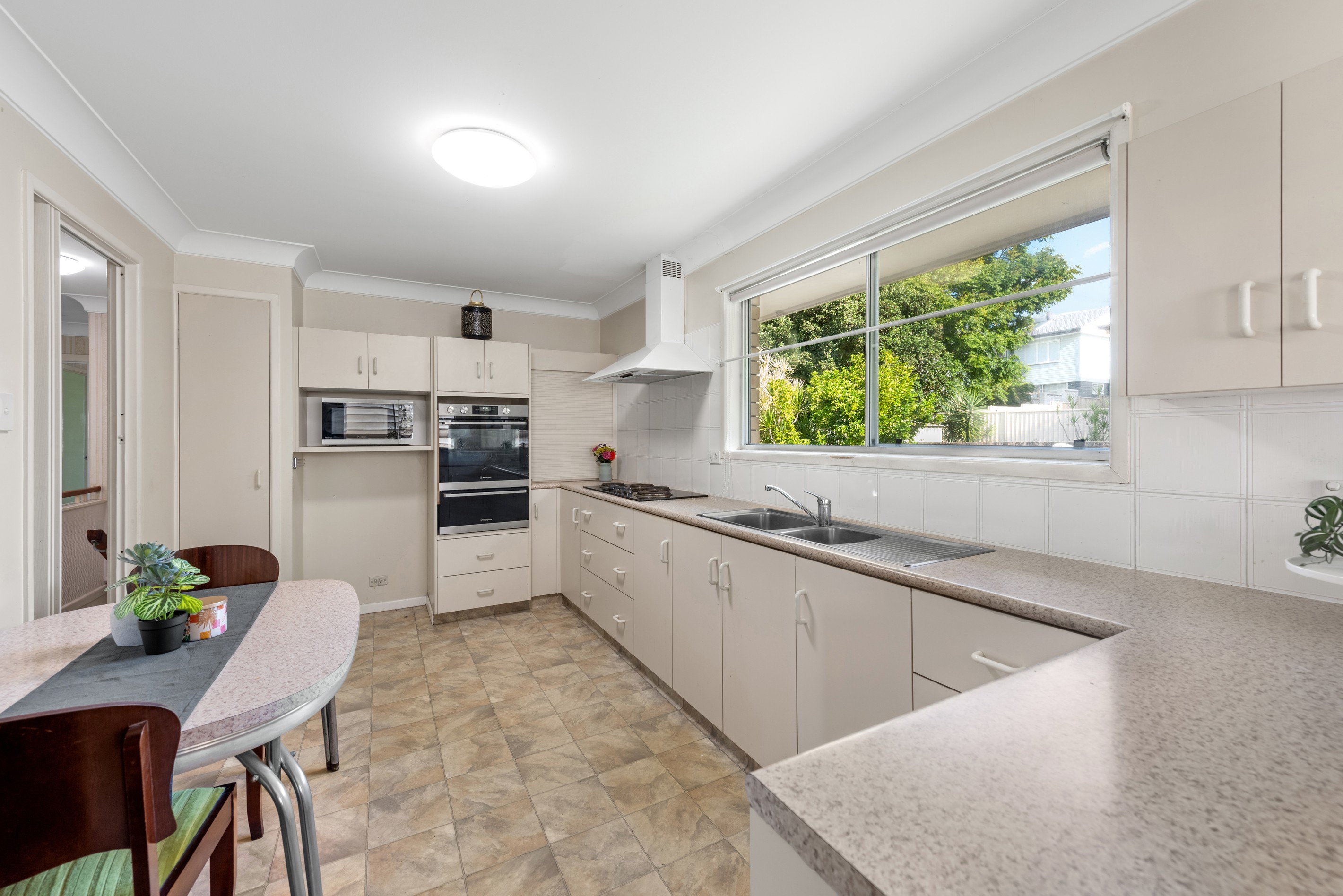 21 Gable Street, Stafford Heights, QLD 4053