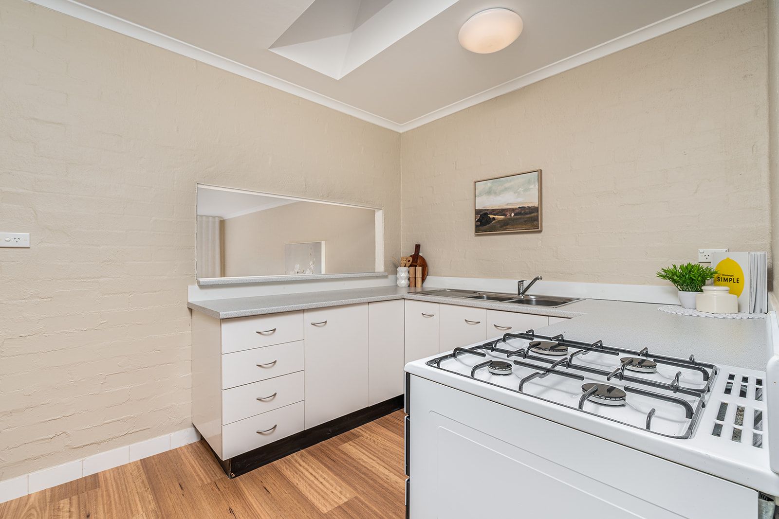 Unit 3/28 Clarke Street — photo 8 of 13