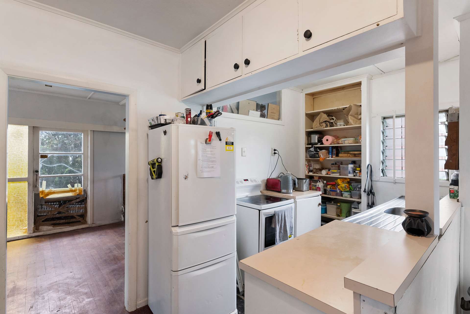 18 Churchill Avenue photo 9