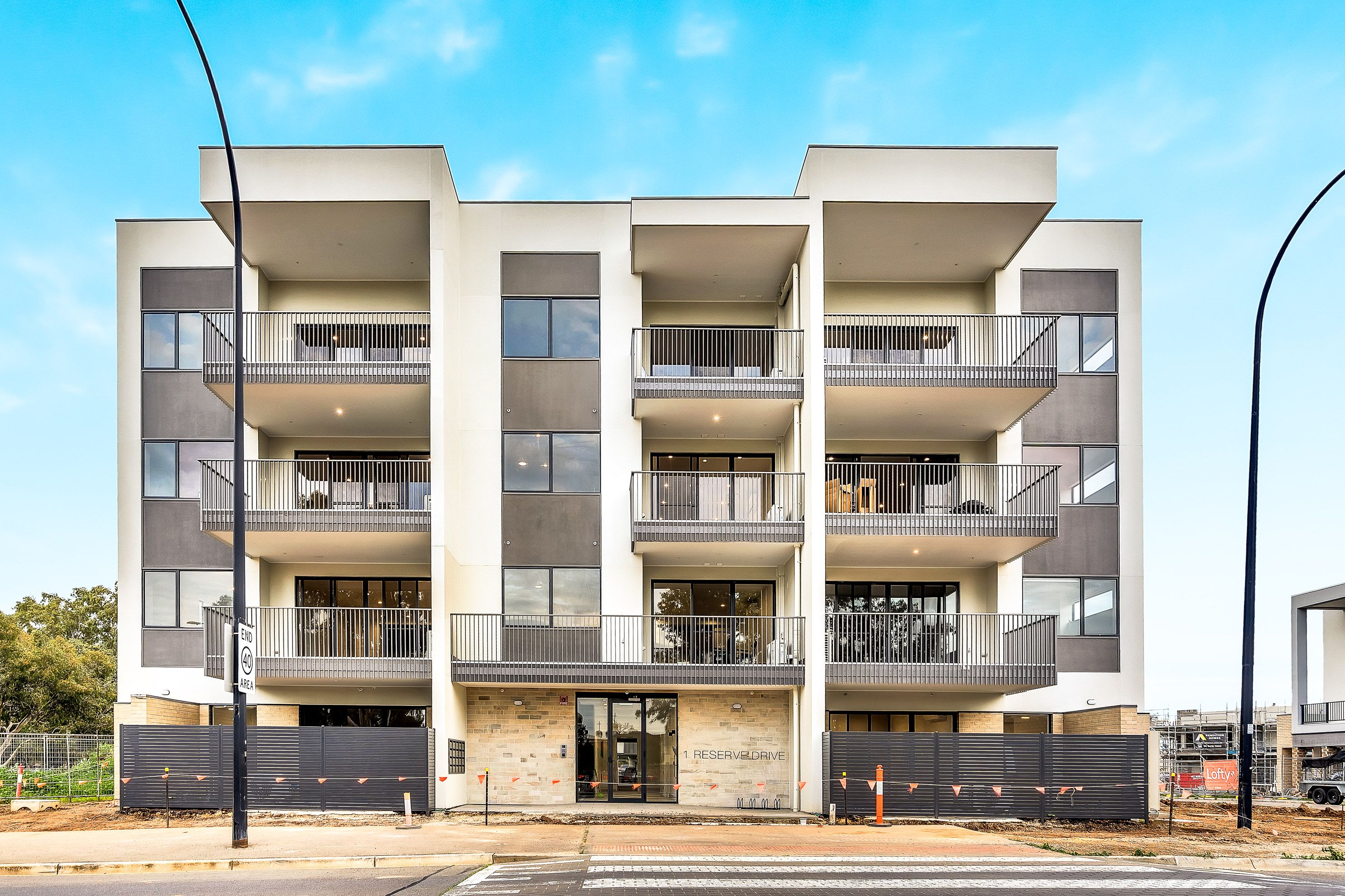 305/1 Reserve Drive, St Clair, SA 5011