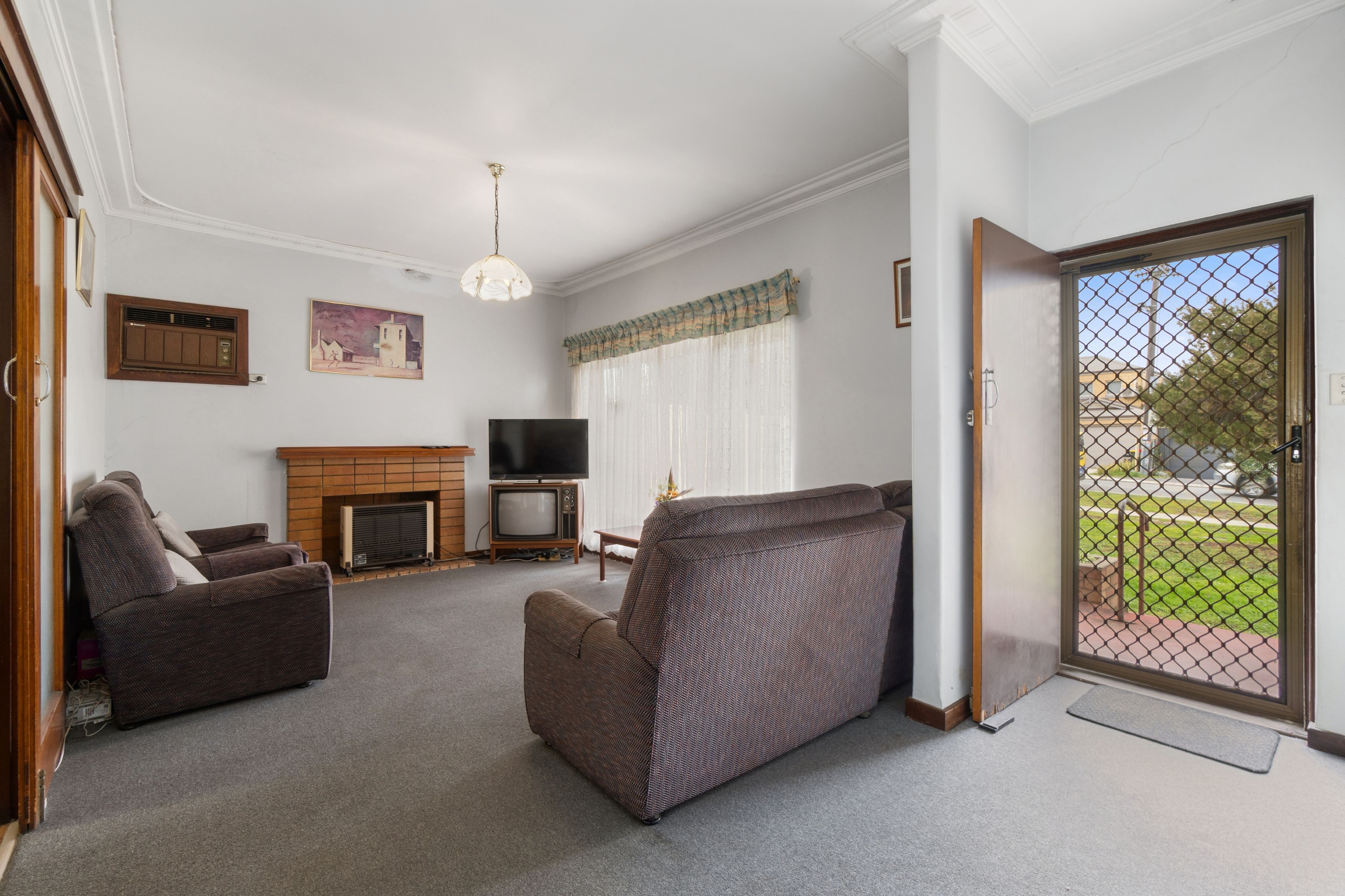 43 Beryl Street — photo 3 of 15