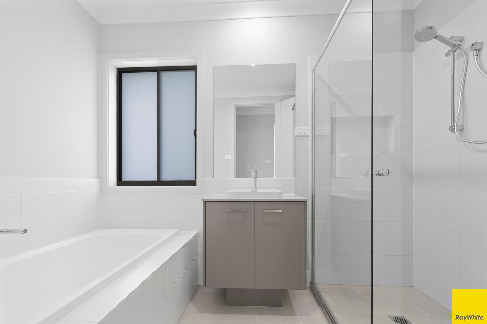 34 Bentwing Road — photo 7 of 9