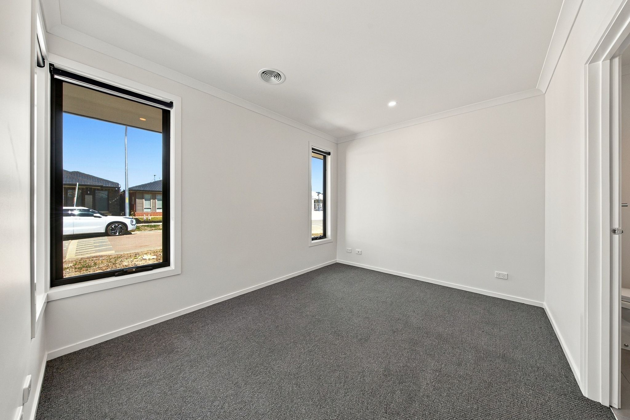 21 Kielder Crescent — photo 6 of 13