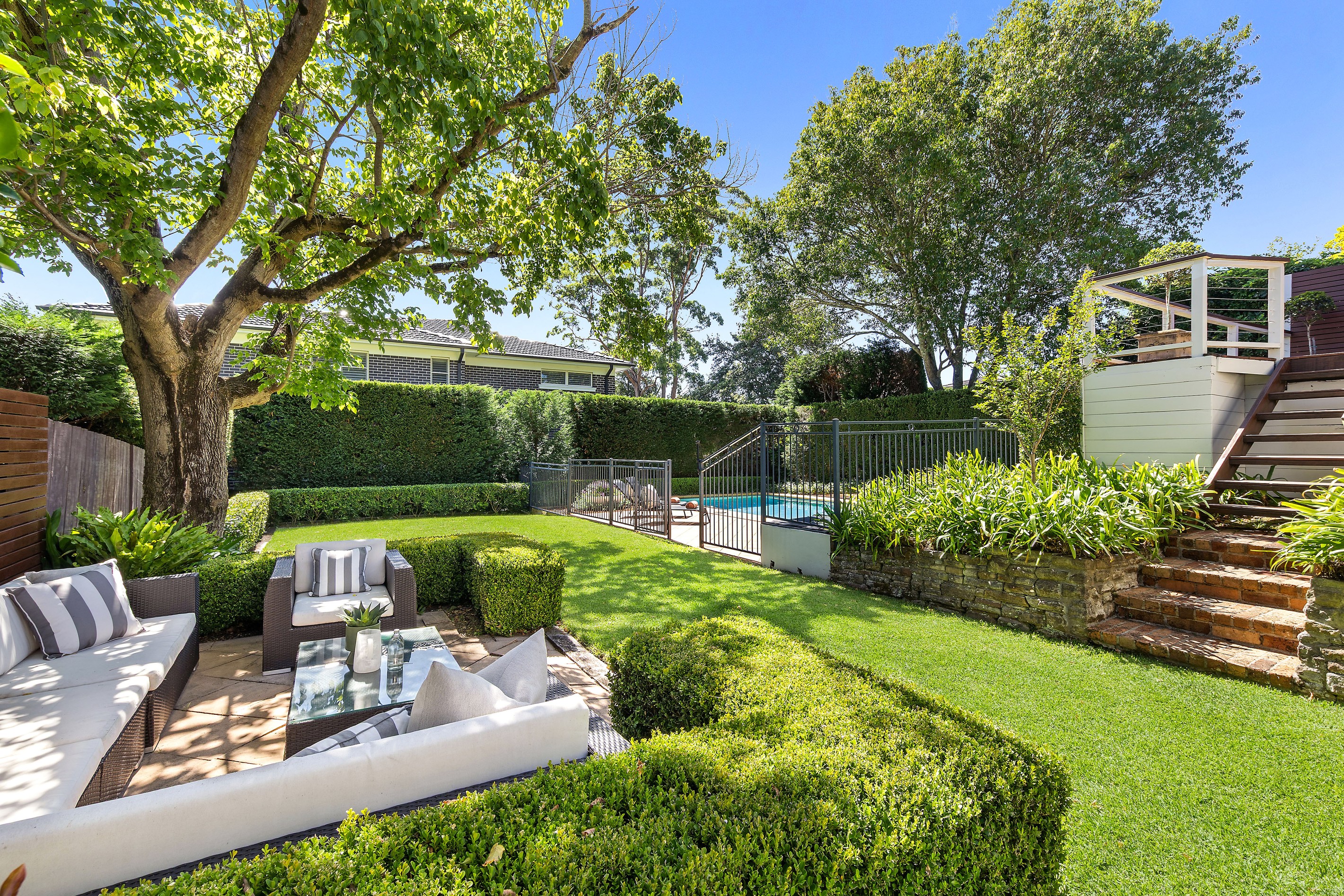 10 Carbeen Avenue, St Ives, NSW 2075