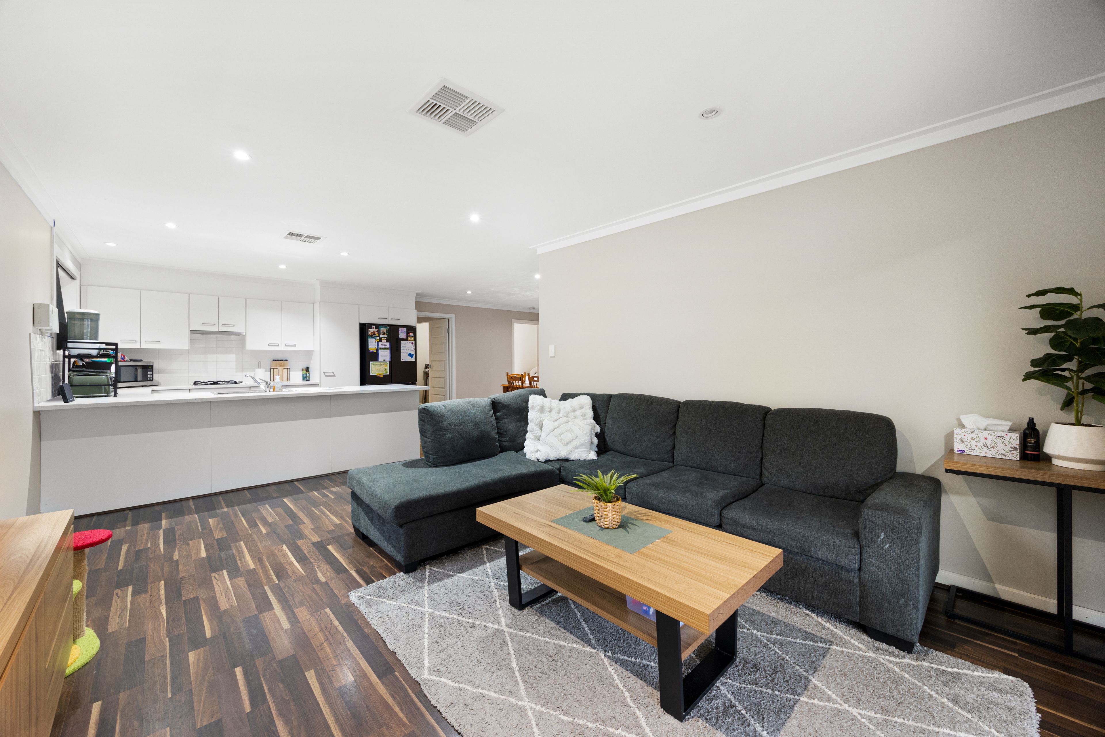 10 Keane Avenue — photo 6 of 25