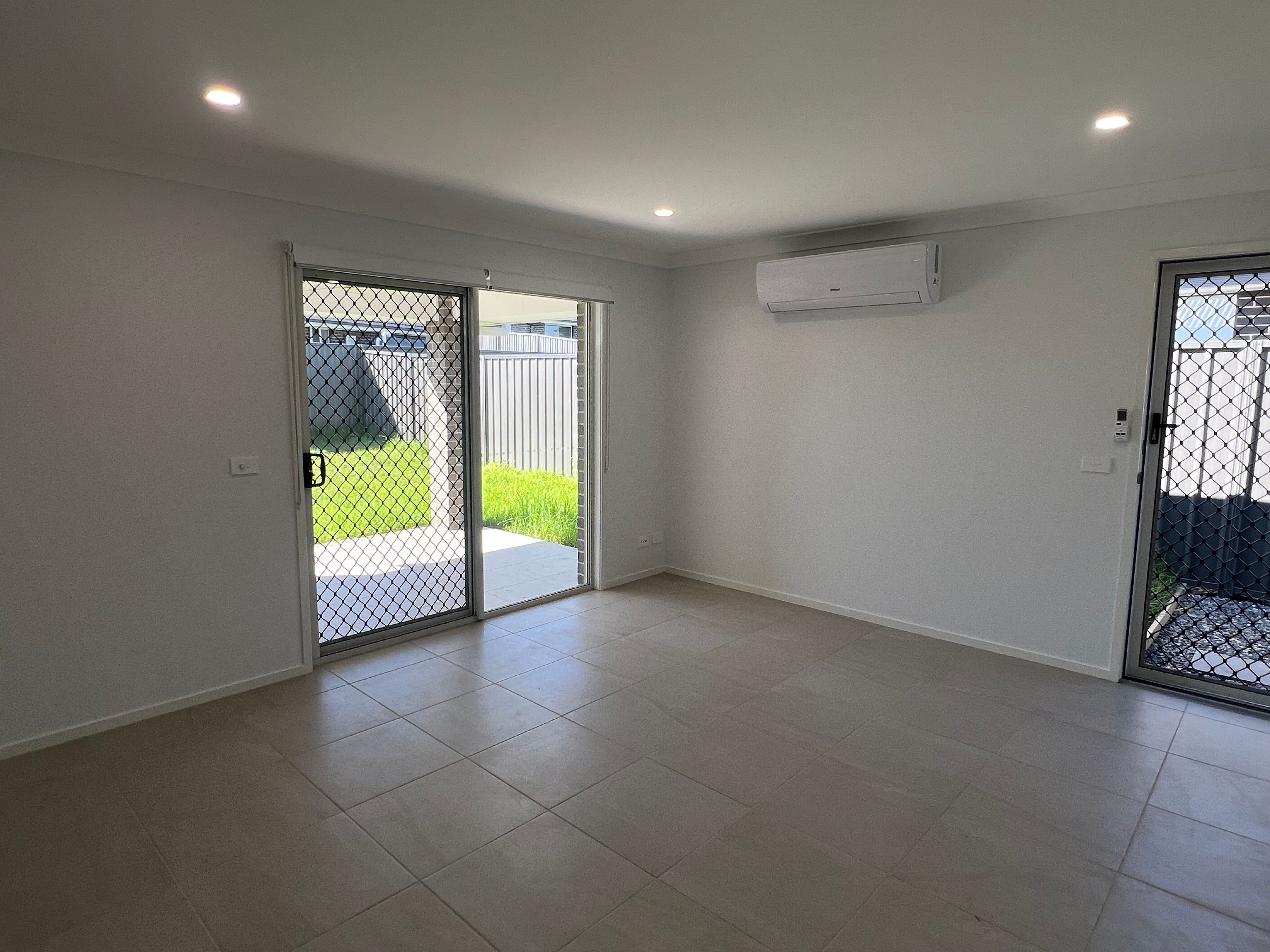 18A Tourmaline Drive — photo 3 of 6