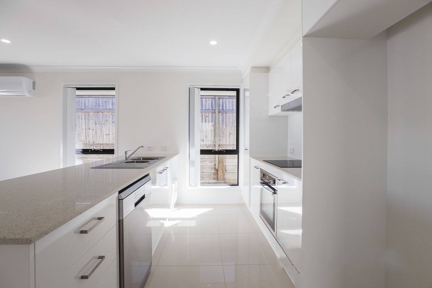 27 Biron Street — photo 3 of 11