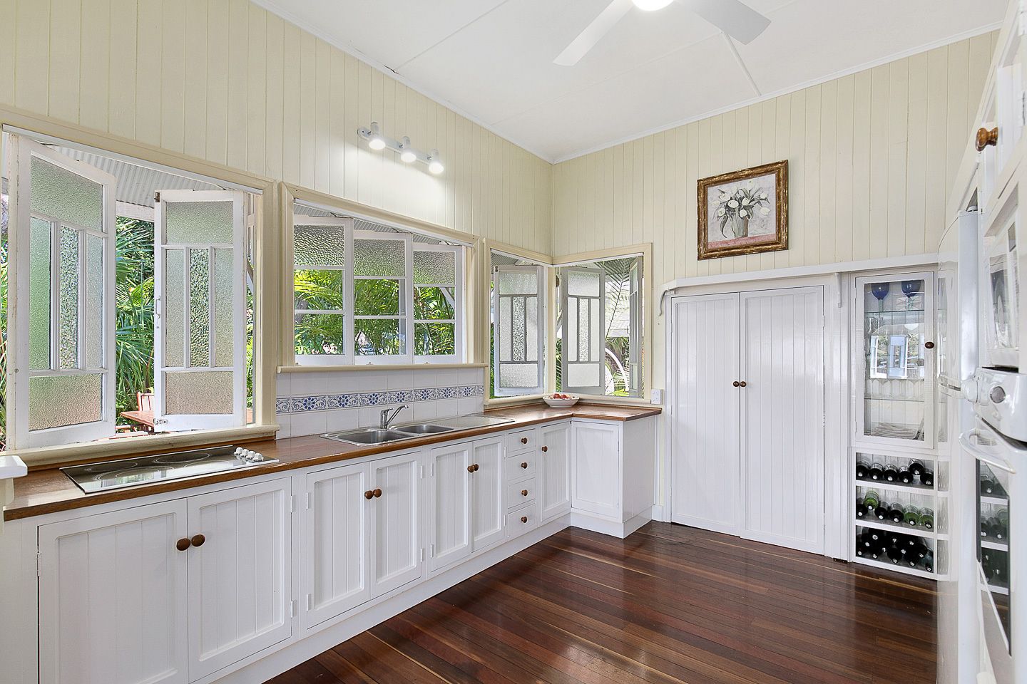 9 Down Street, Scarness, QLD 4655