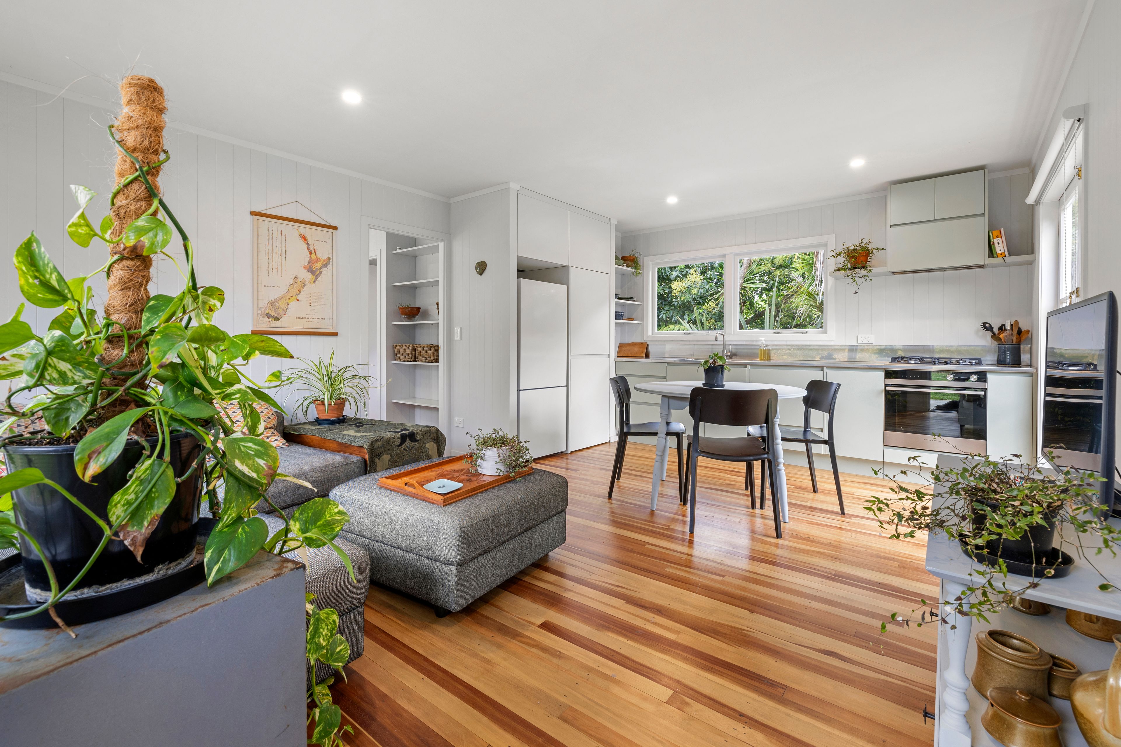 35 Uenuku Avenue, Raglan, Waikato District