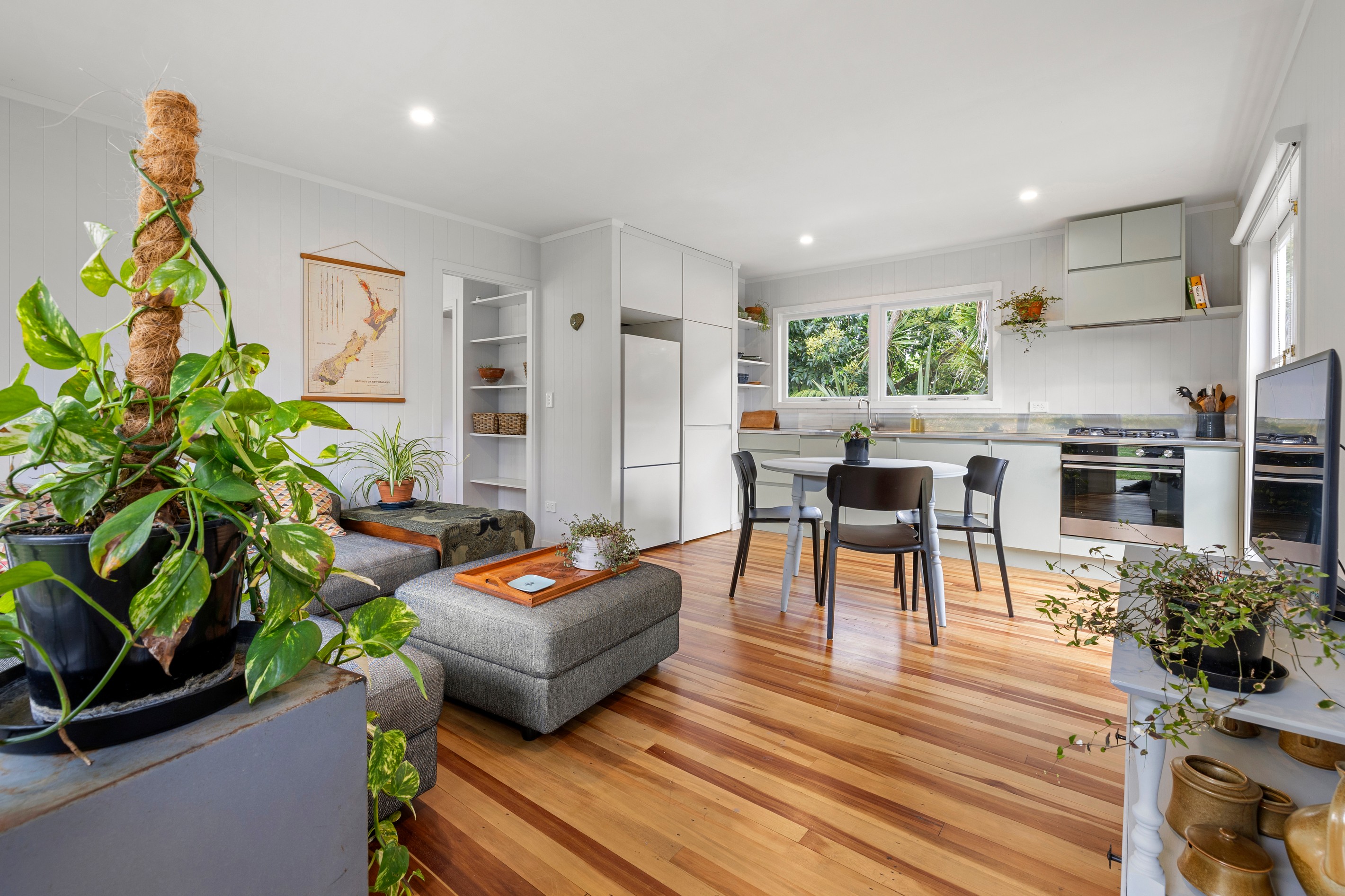 35 Uenuku Avenue, Raglan, Waikato District