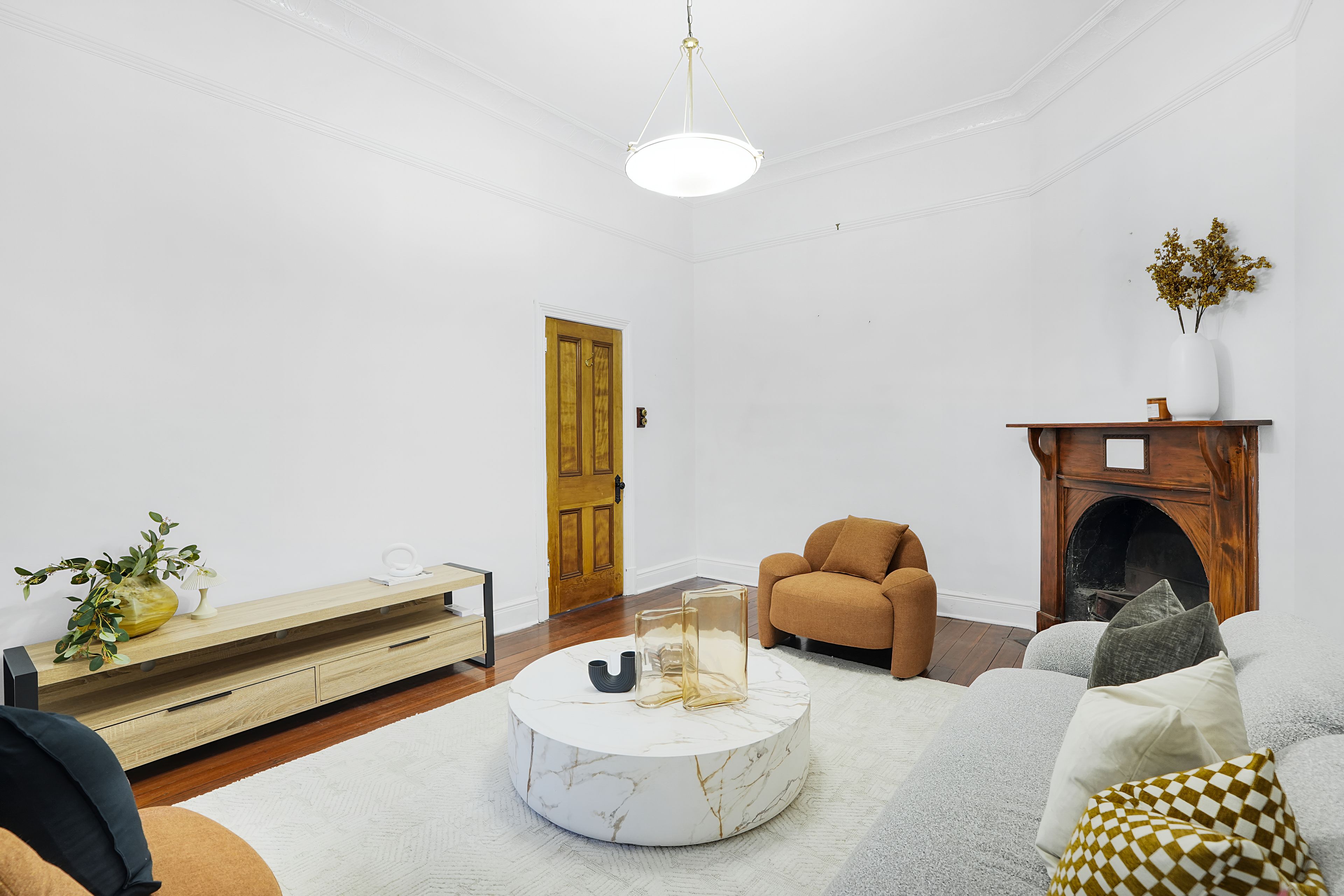245 Loftus Street — photo 6 of 30