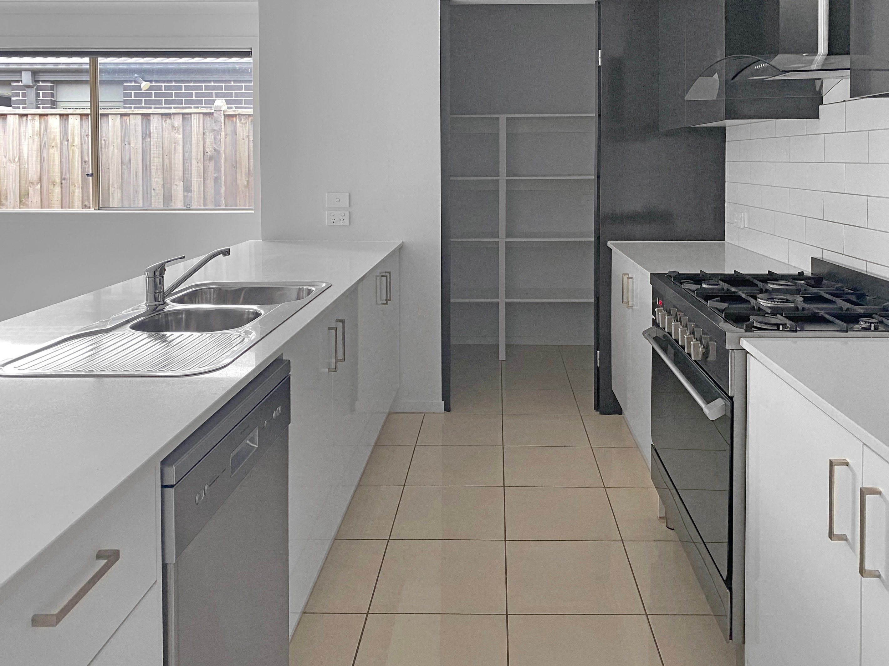 8 Millicent Parade, Officer, VIC 3809