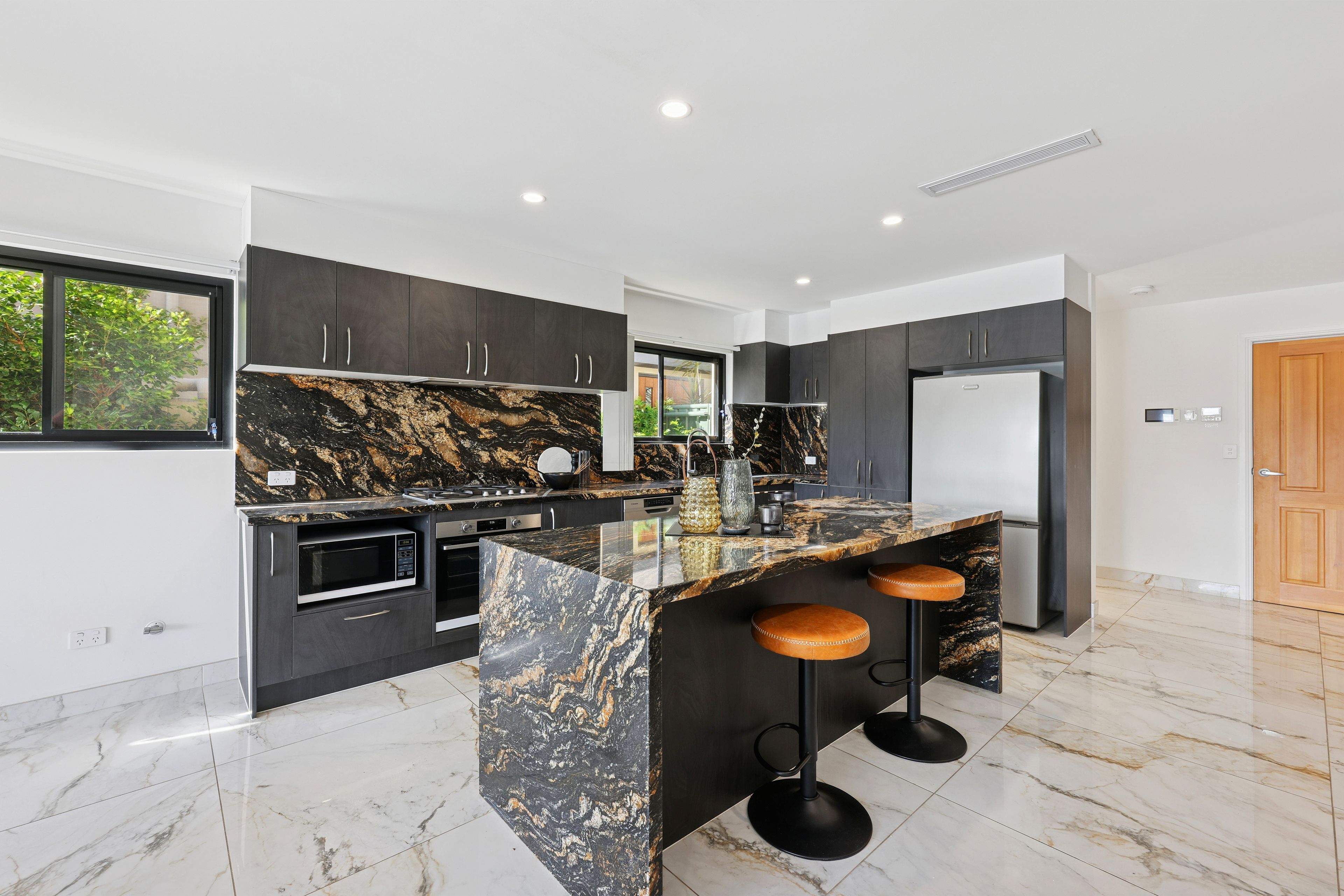 1/191 Stanhill Drive, Surfers Paradise, QLD 4217