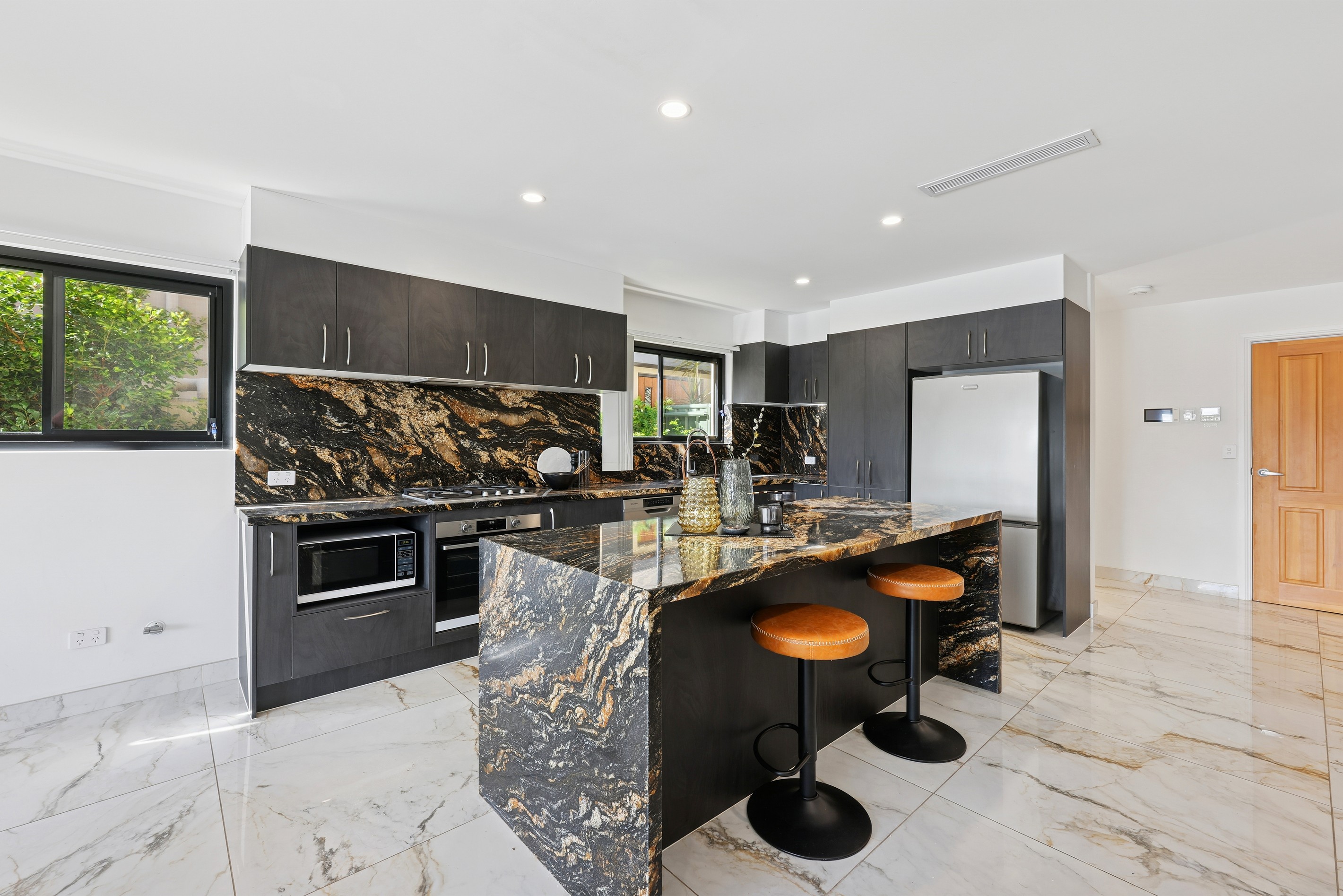 1/191 Stanhill Drive, Surfers Paradise, QLD 4217