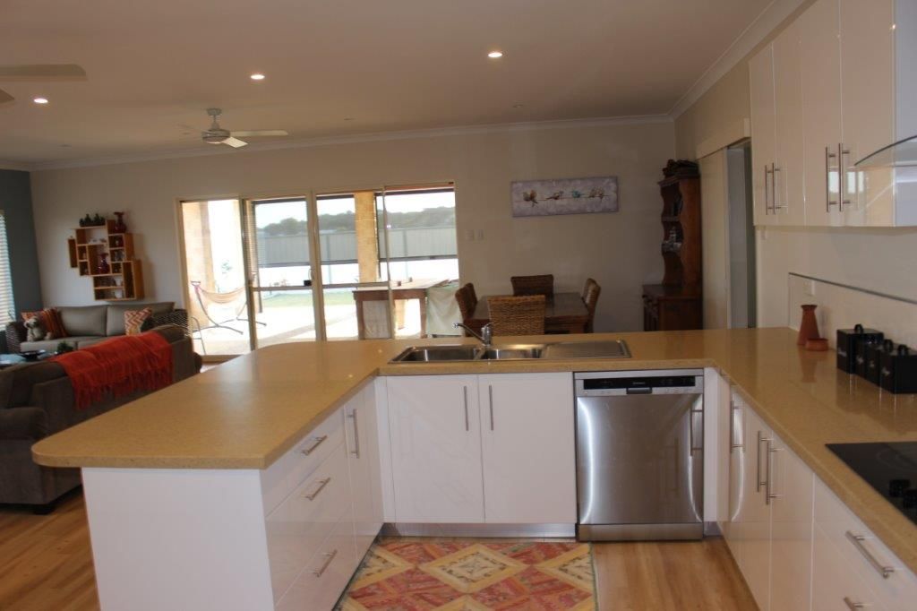 46 Seahorse Loop, Port Denison, WA 6525