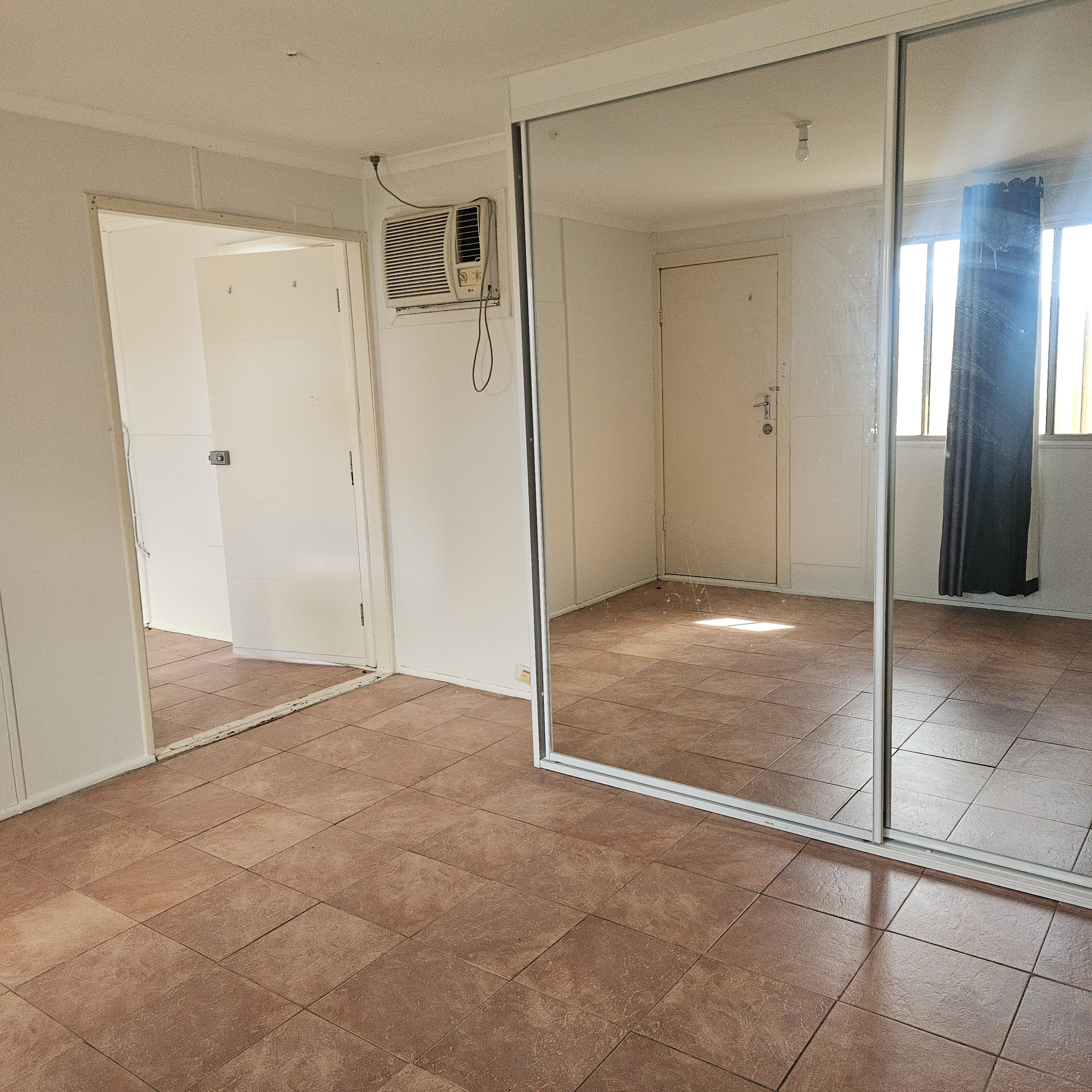 12a White Parade, St Marys, NSW 2760