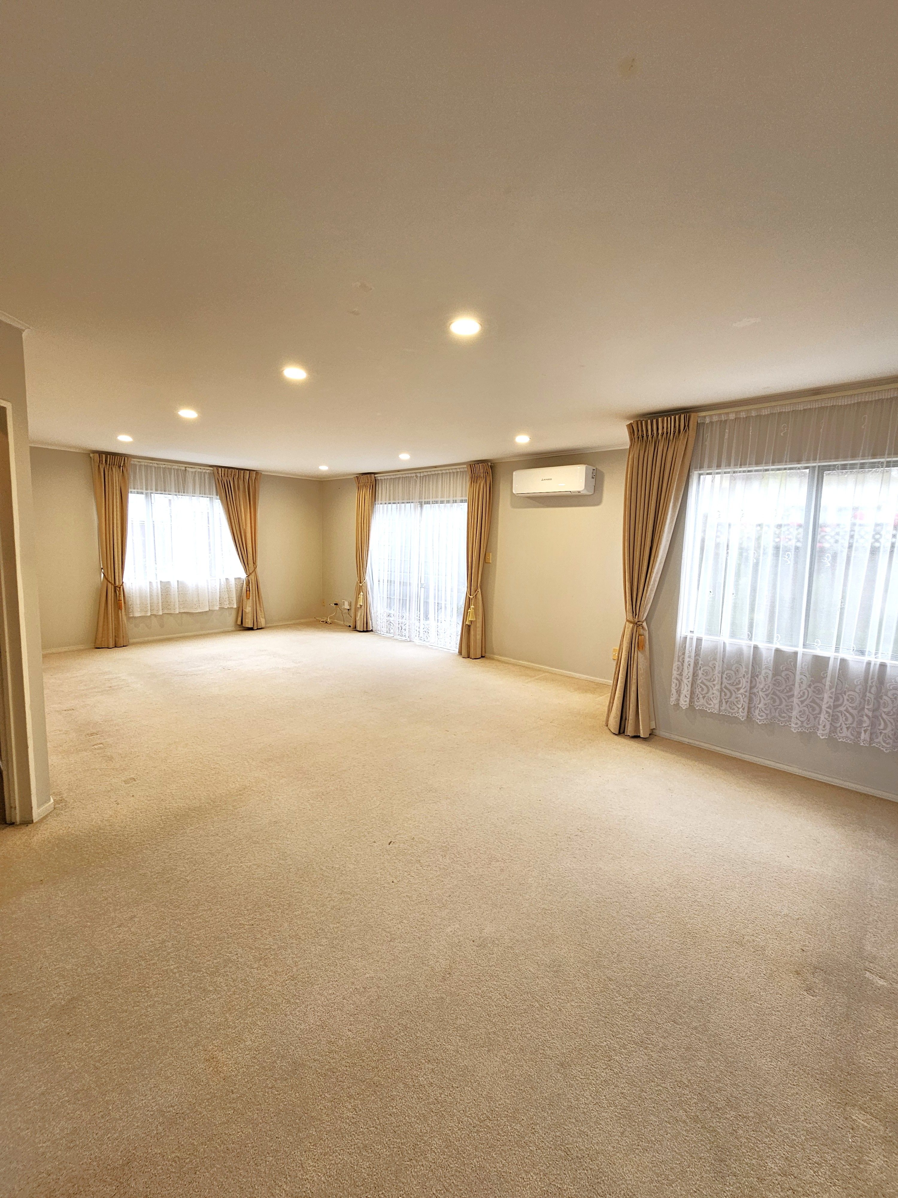 1 lyttelton Avenue, Forrest Hill, North Shore City