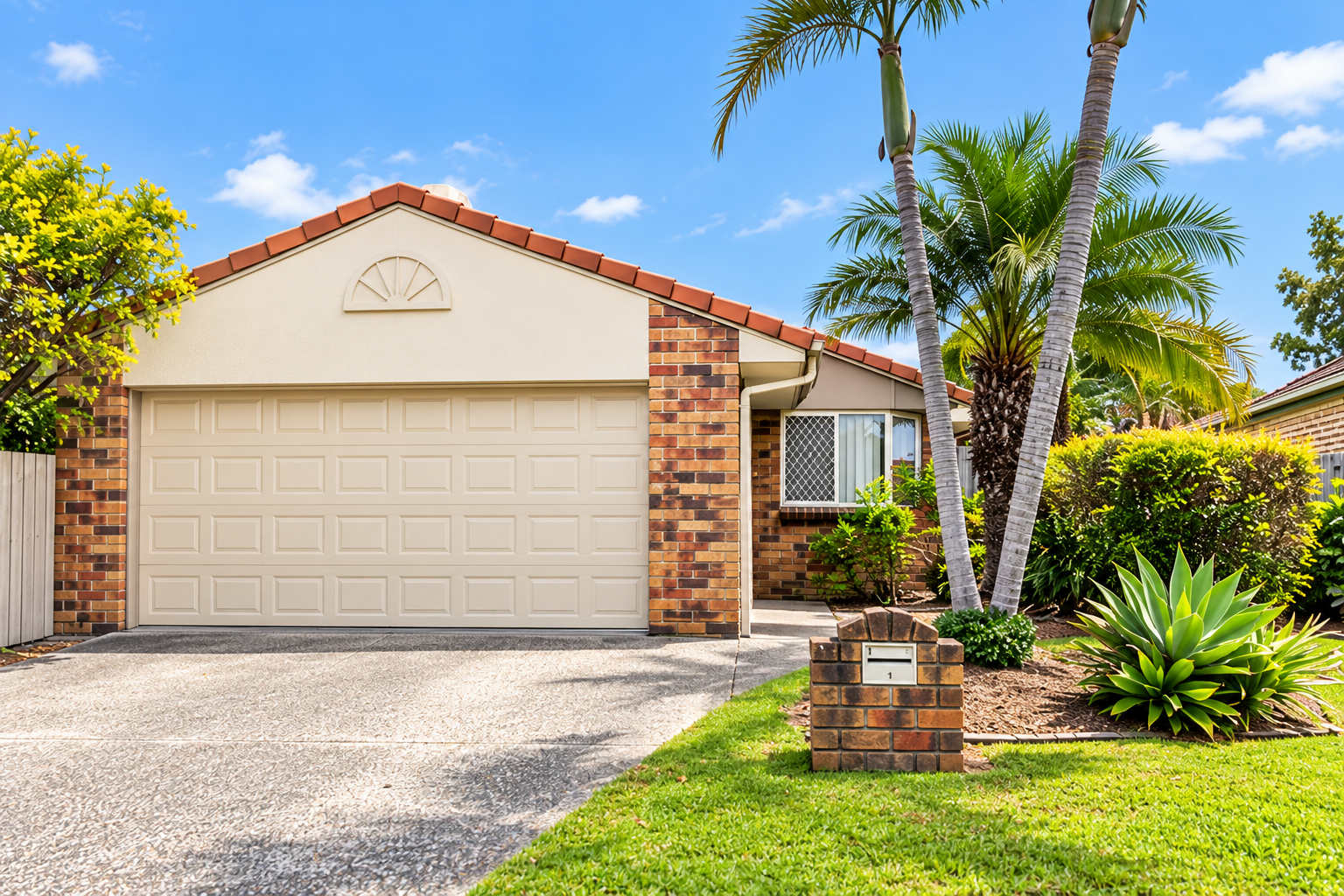 10 Lolita Court — photo from Ray White Bell Group Asset Management