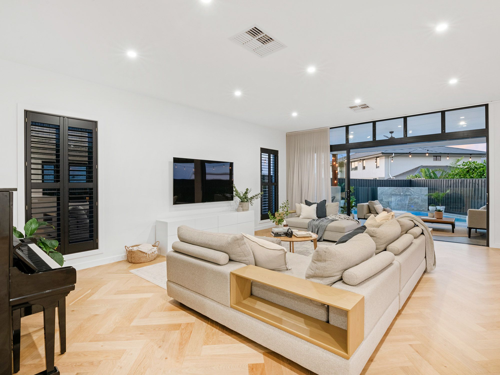 18 Honeyeater Place, Rochedale, QLD 4123