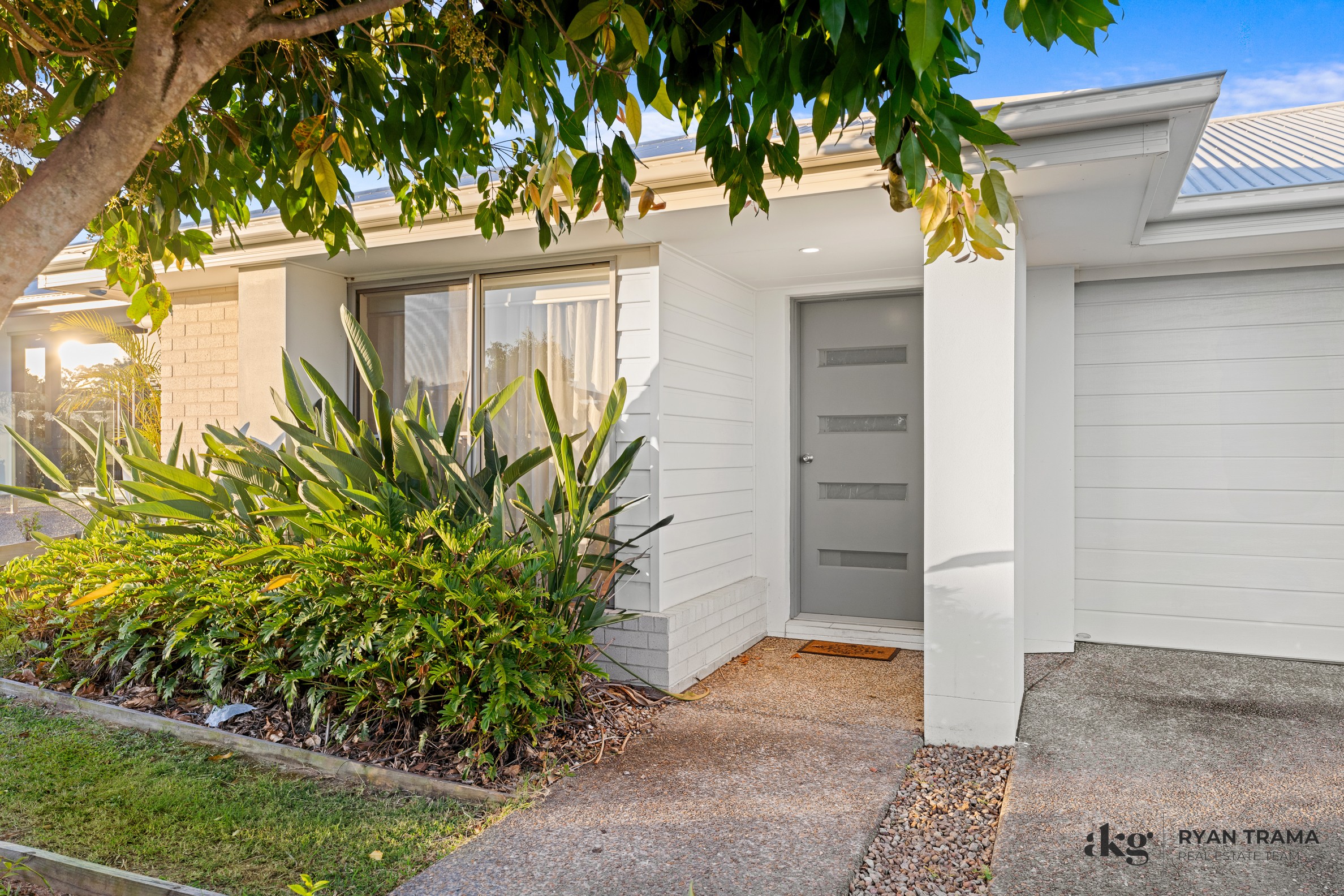 14 Chambers Ridge Boulevard, Park Ridge, QLD 4125