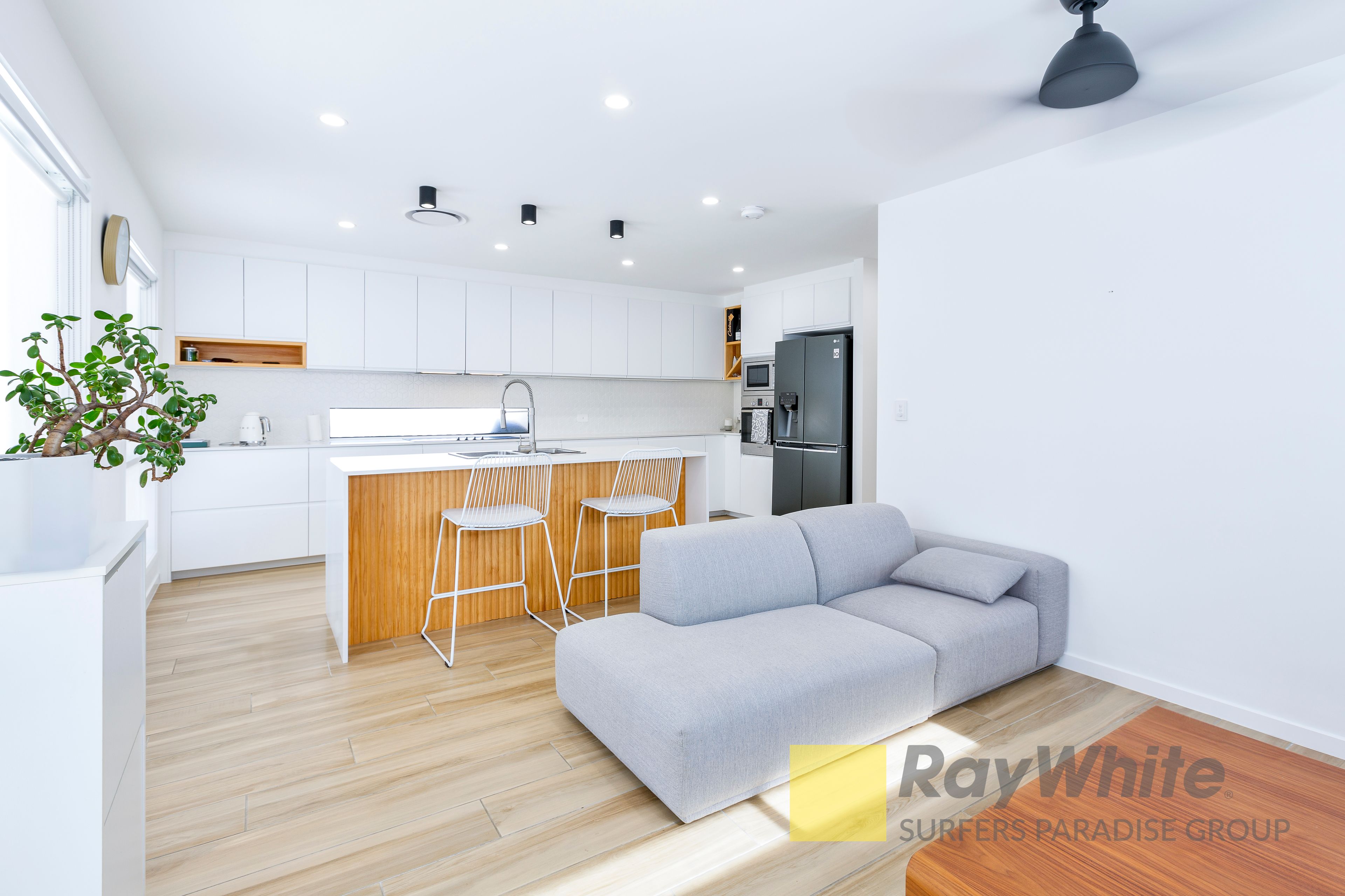 20 Gurrah Avenue, Southport, QLD 4215