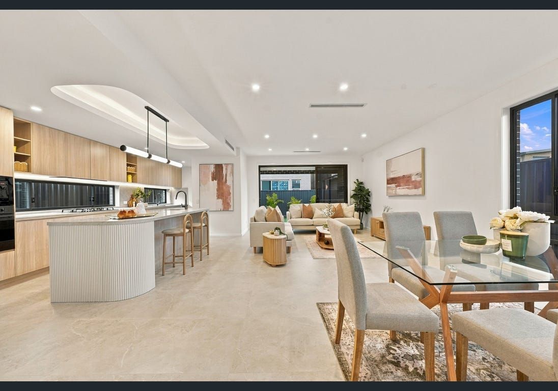 Ready to Move In Premium Double-Storey House Turn Key| Rouse Hill — photo 5 of 11