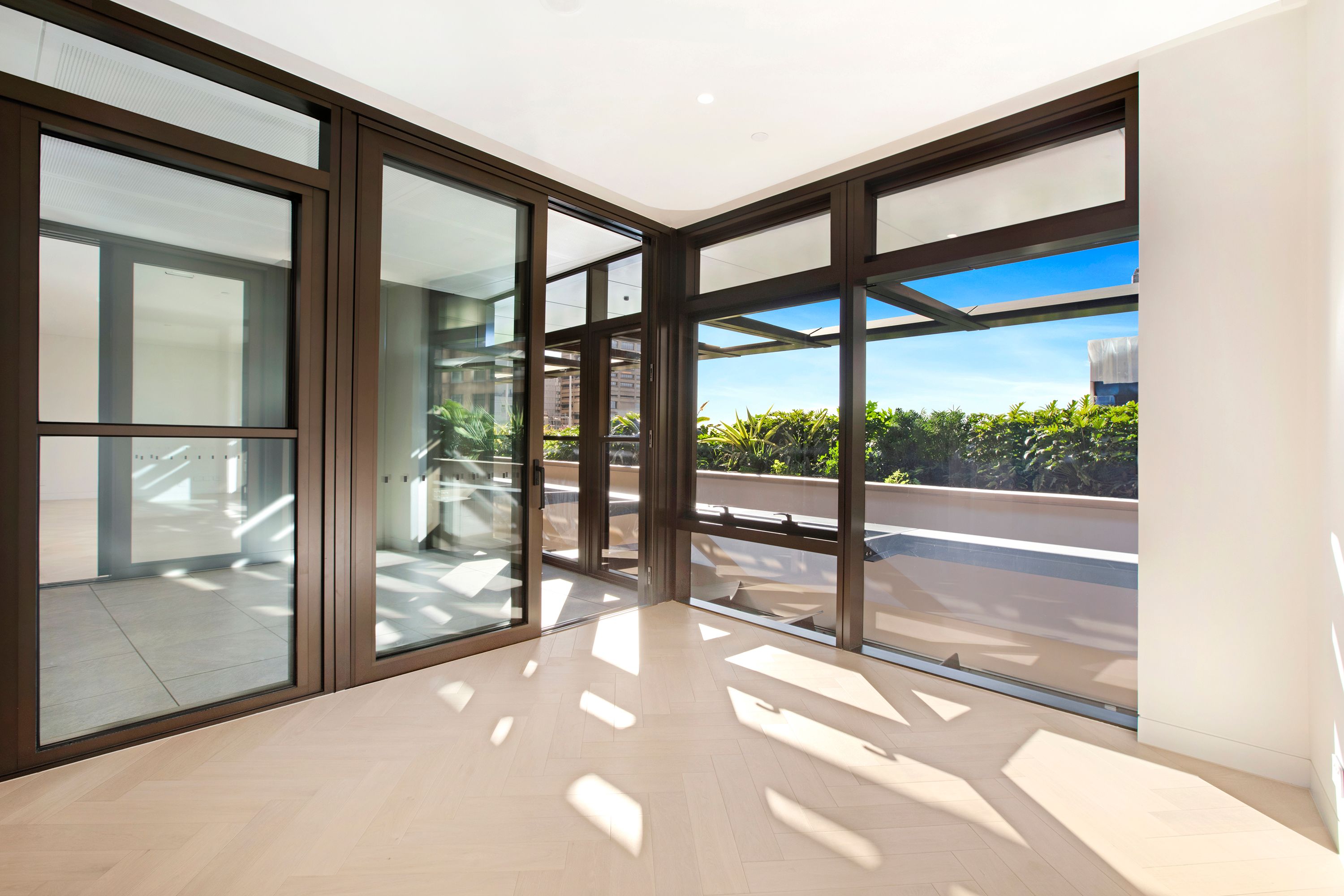 1402/111 Castlereagh Street — photo 7 of 23