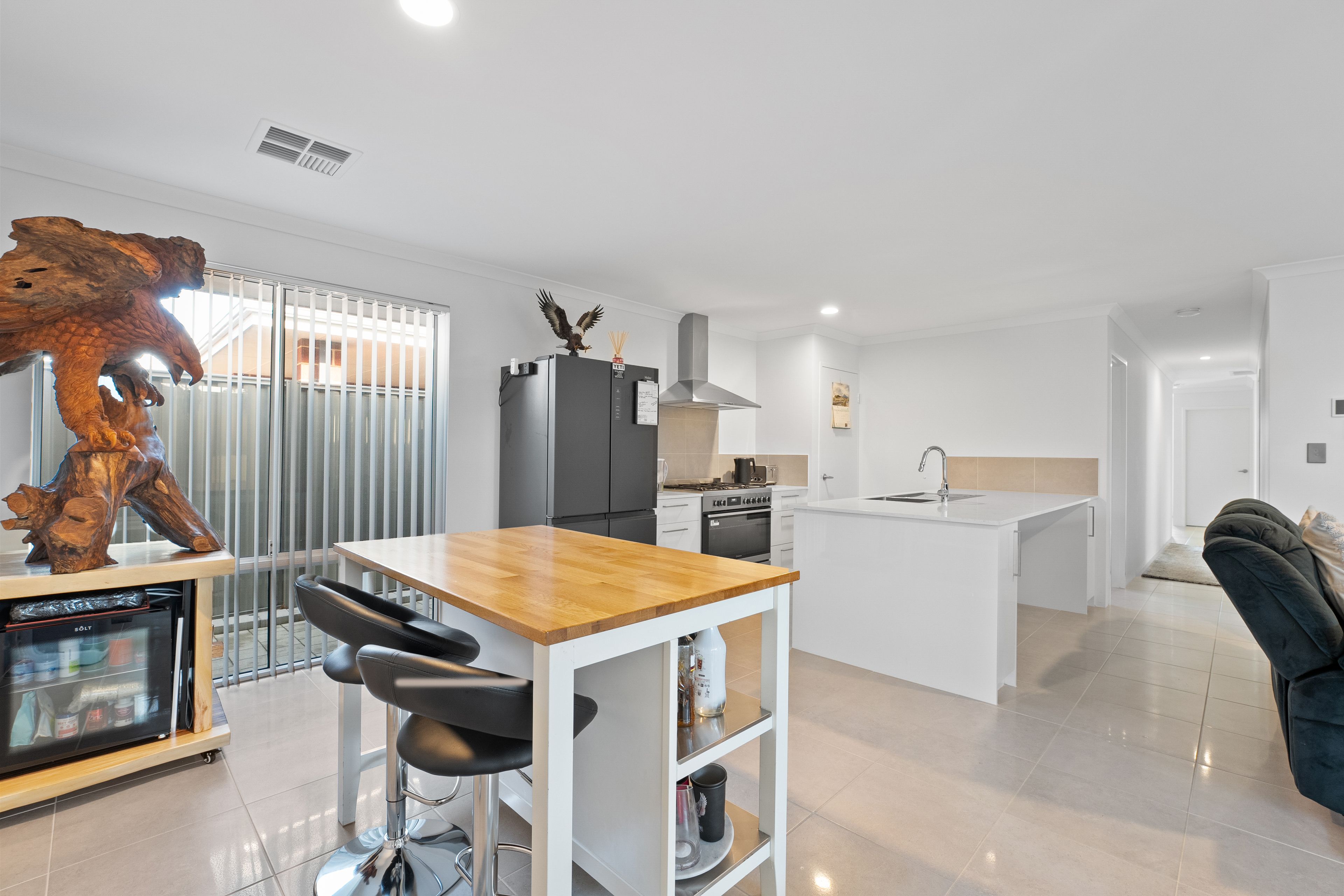 2 Bibra Way — photo 11 of 30