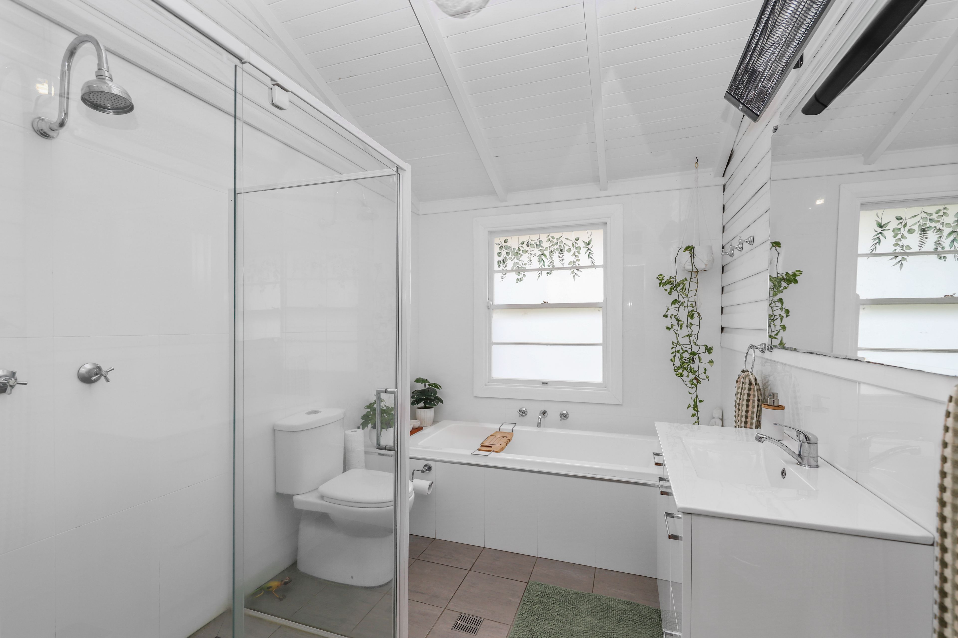 53 Lockhart Street — photo 8 of 19