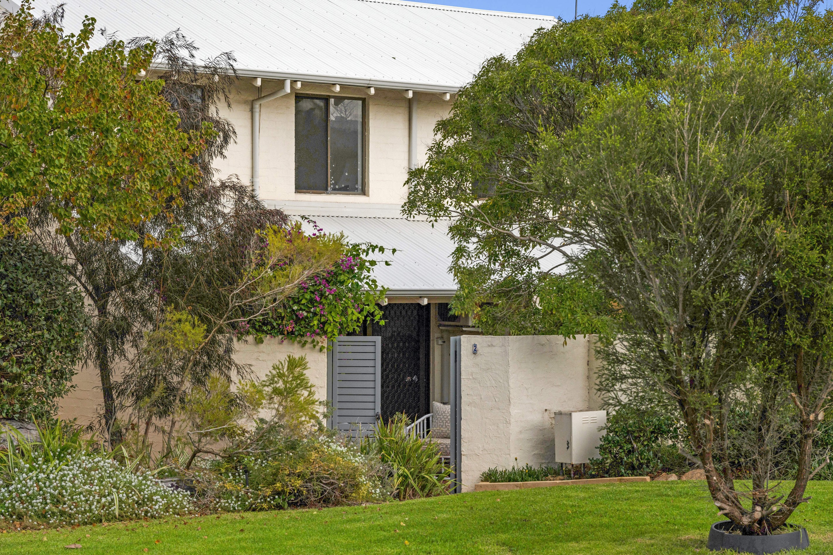 2/17 Princes Street, Cottesloe, WA 6011