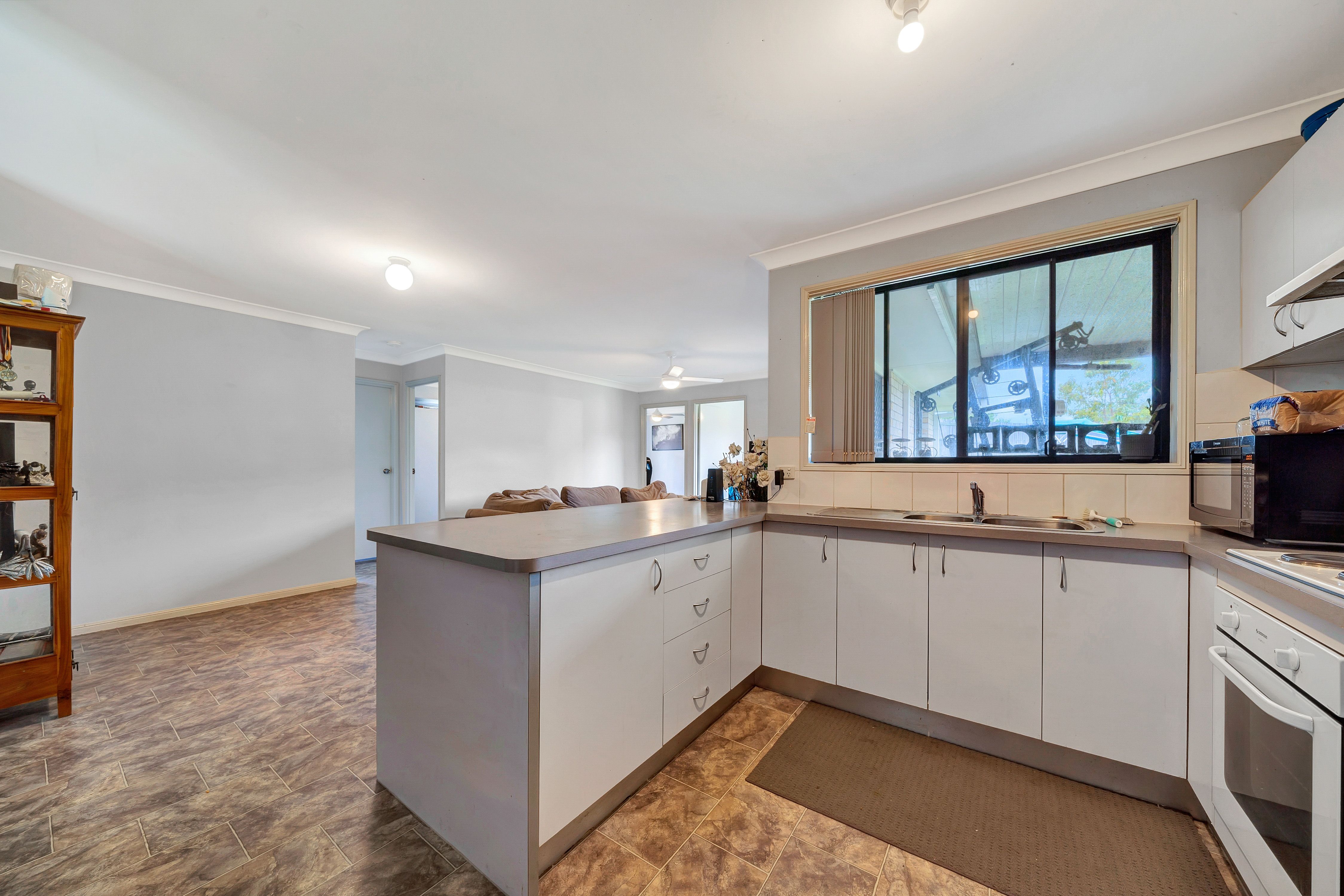 15 Woodrow Street, Waterford, QLD 4133