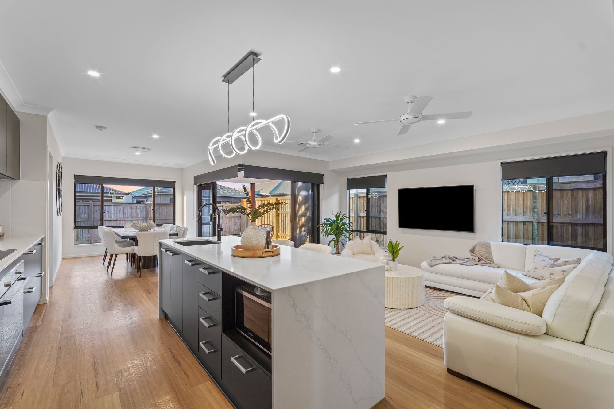 67 Ashwood Circuit — photo 3 of 16