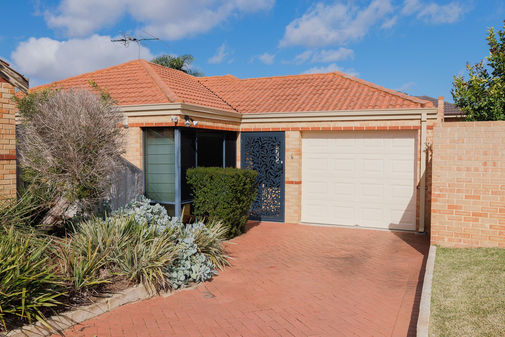 18-20 The Crescent, Redcliffe WA 6104