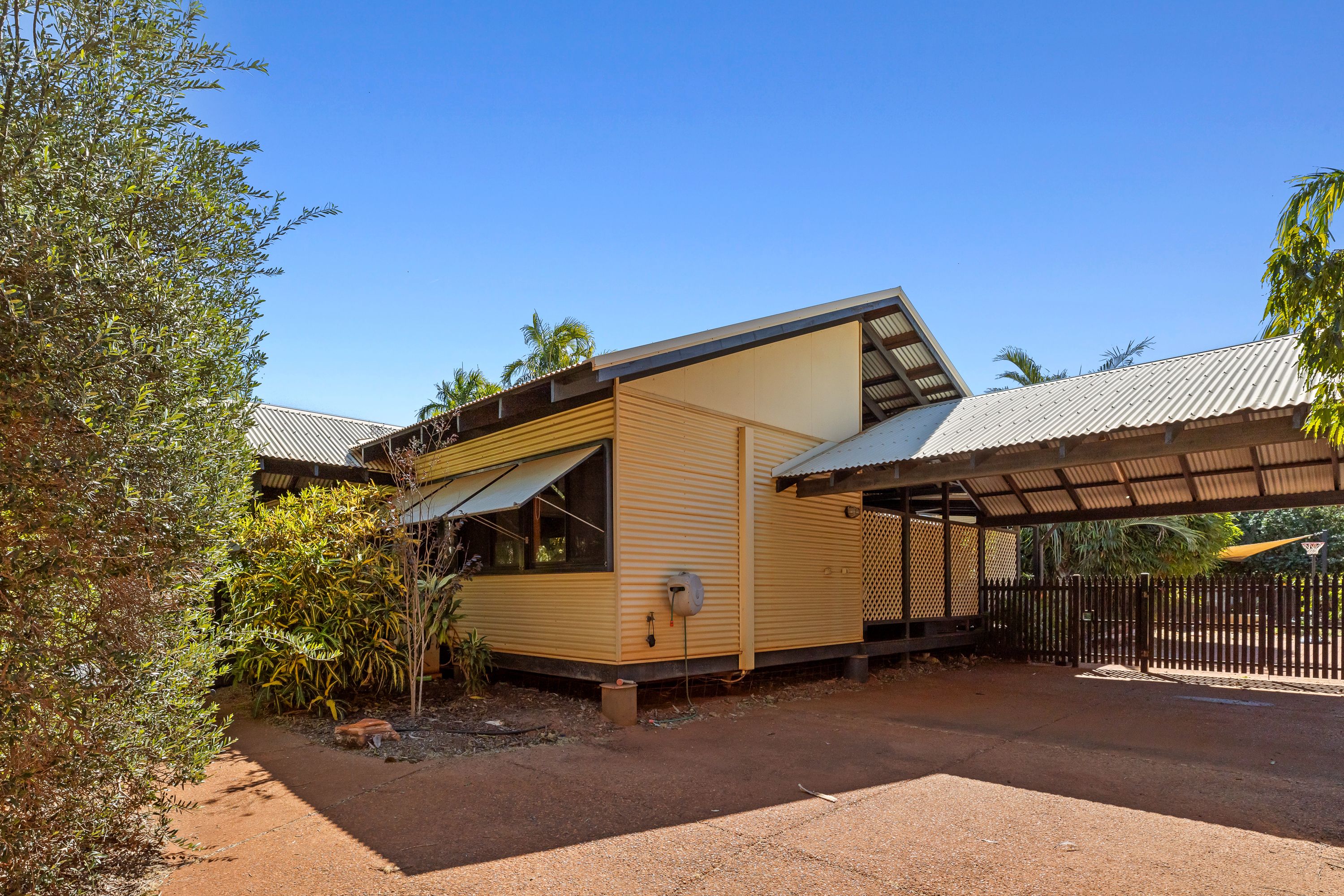 6 Hopton Street — photo 11 of 11
