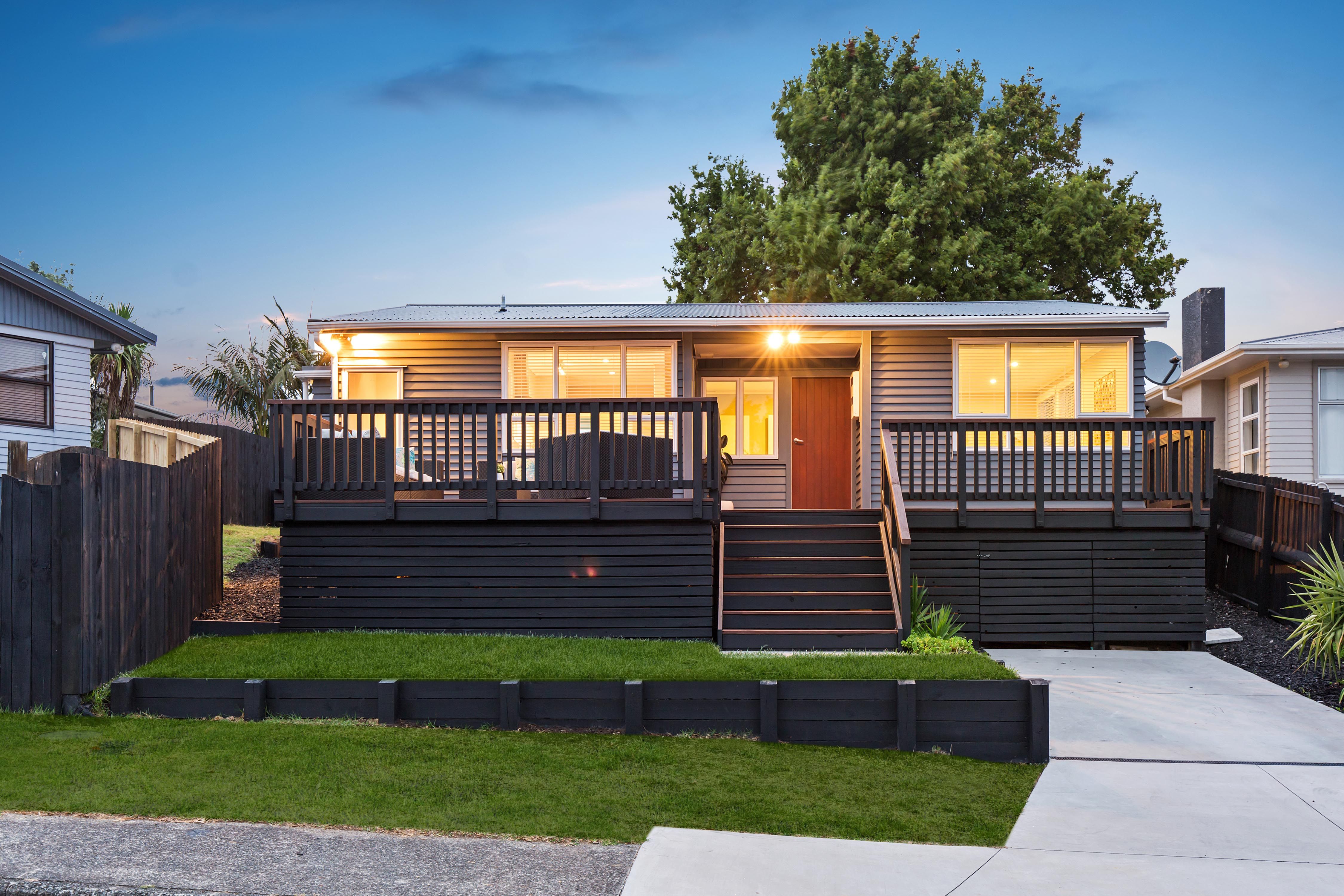 2 Melba Street, Beach Haven, North Shore City