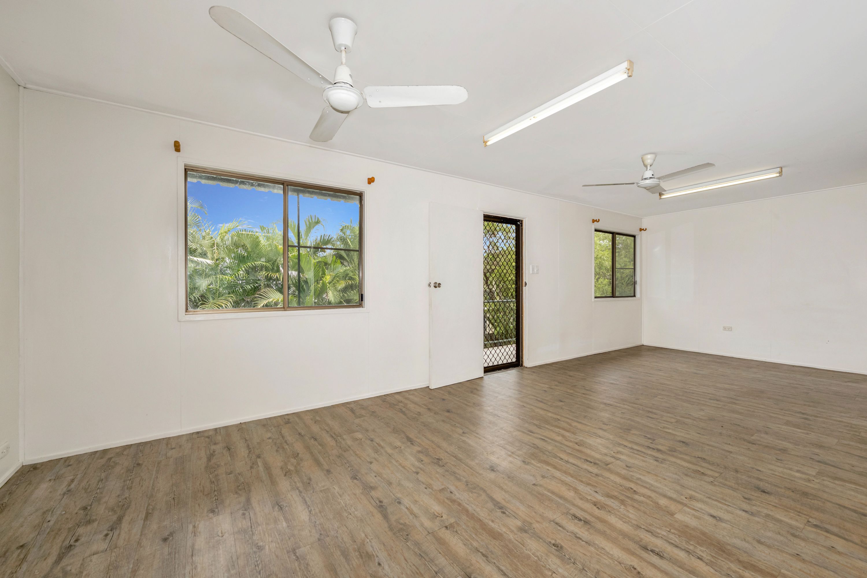 215 Upper Miles Avenue, Kelso, QLD 4815
