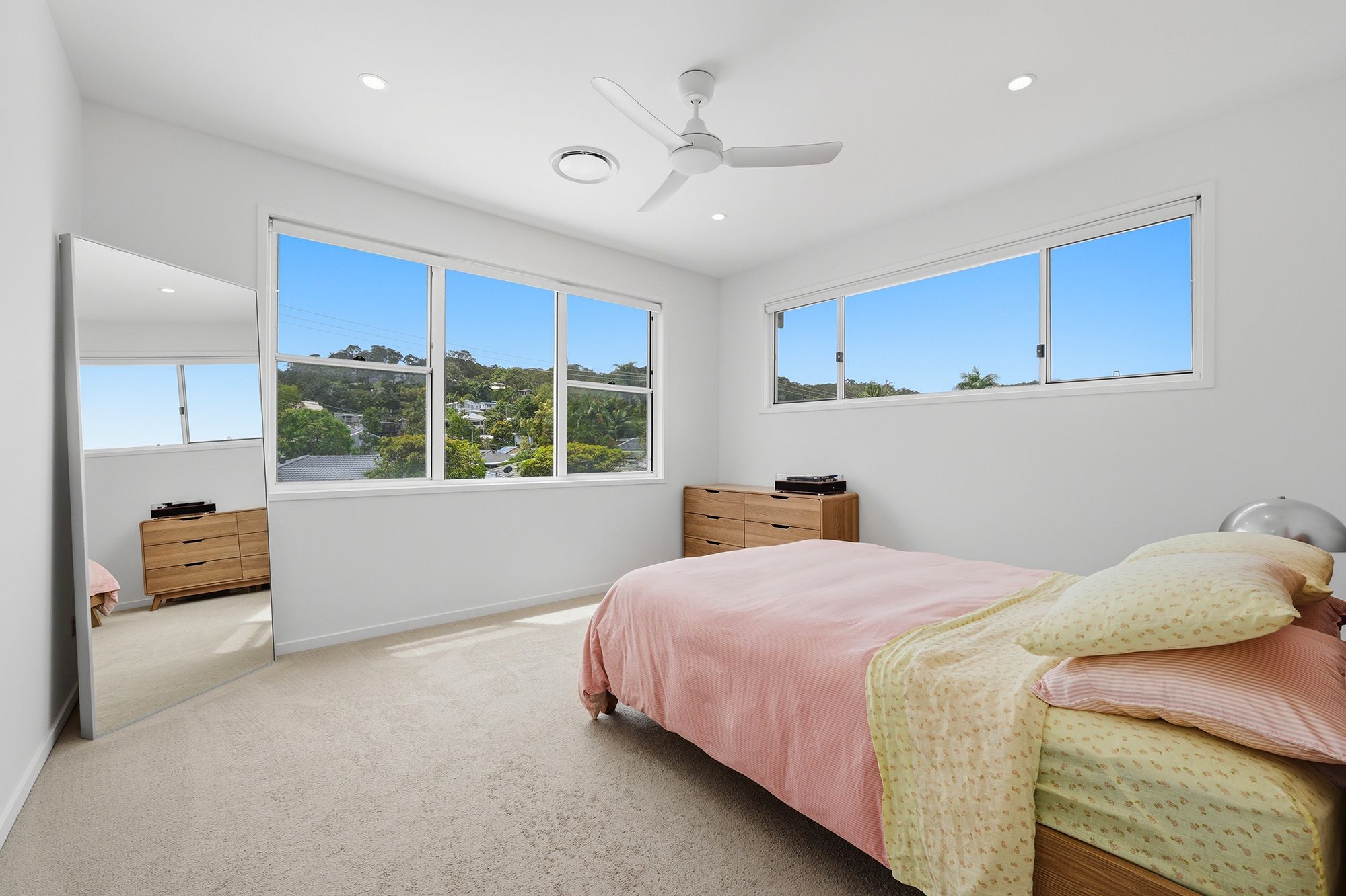 8 Bunyip Street — photo 7 of 28