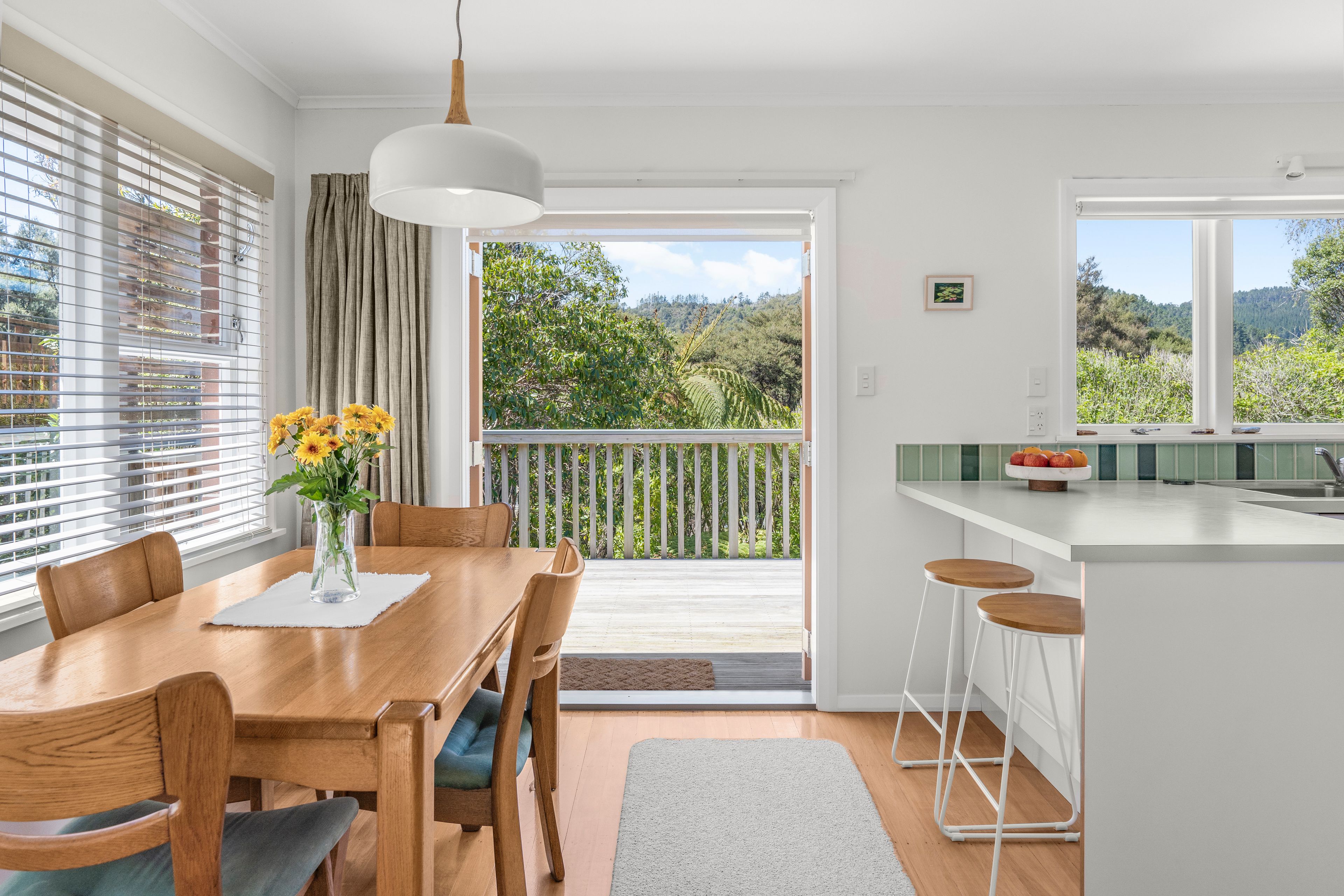 Photo 6 of 41 Sunbrae Drive, Silverstream, Upper Hutt
