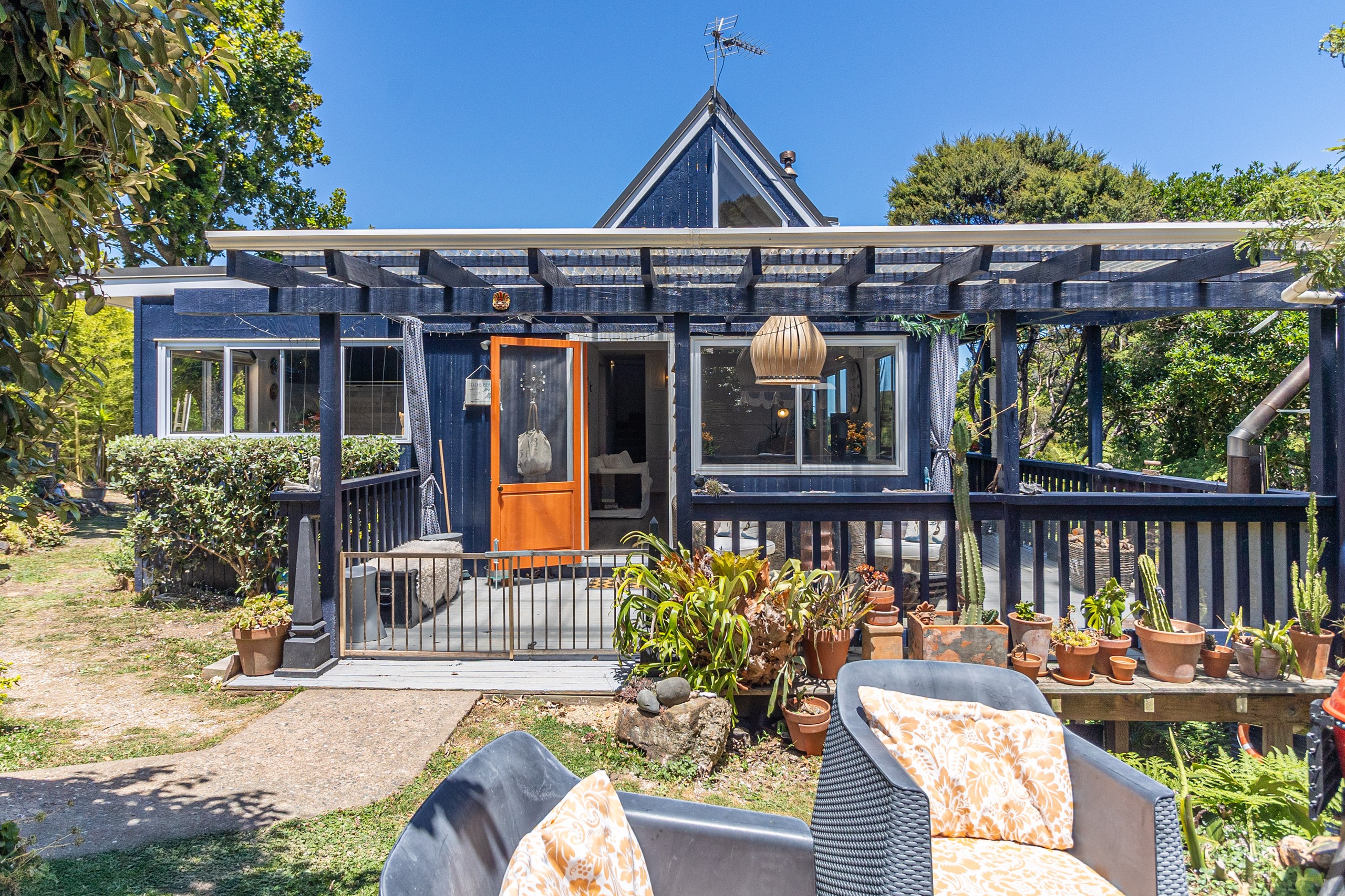 27 Beatty Parade, Surfdale, Waiheke Island