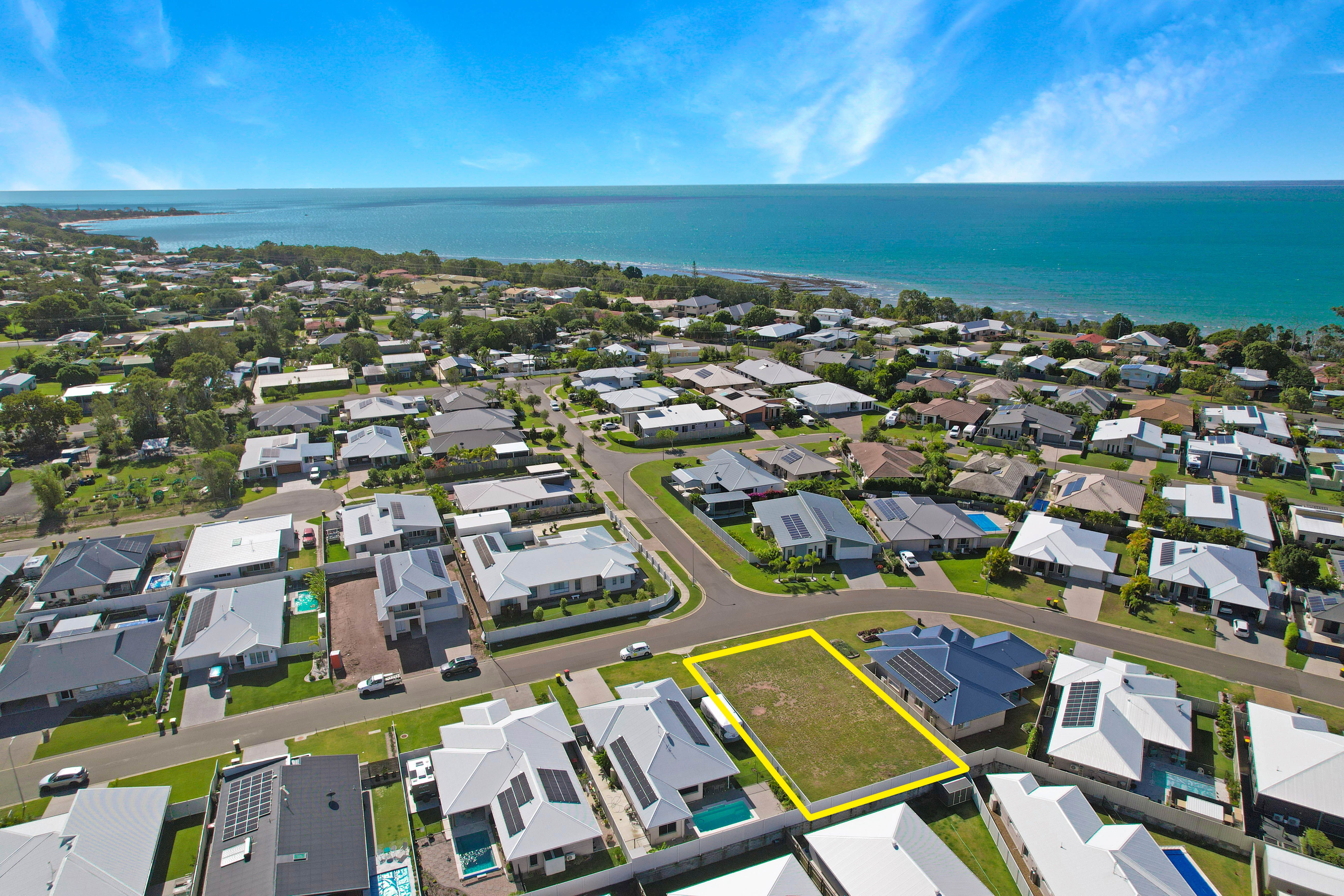 10 Leaward Boulevard, Pialba, QLD 4655