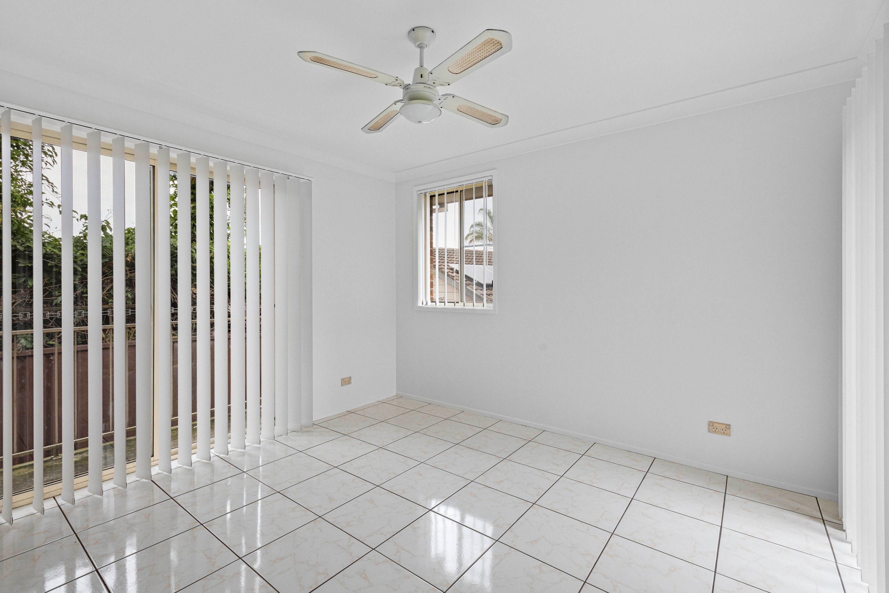 25B Valparaiso Avenue, Toongabbie, NSW 2146