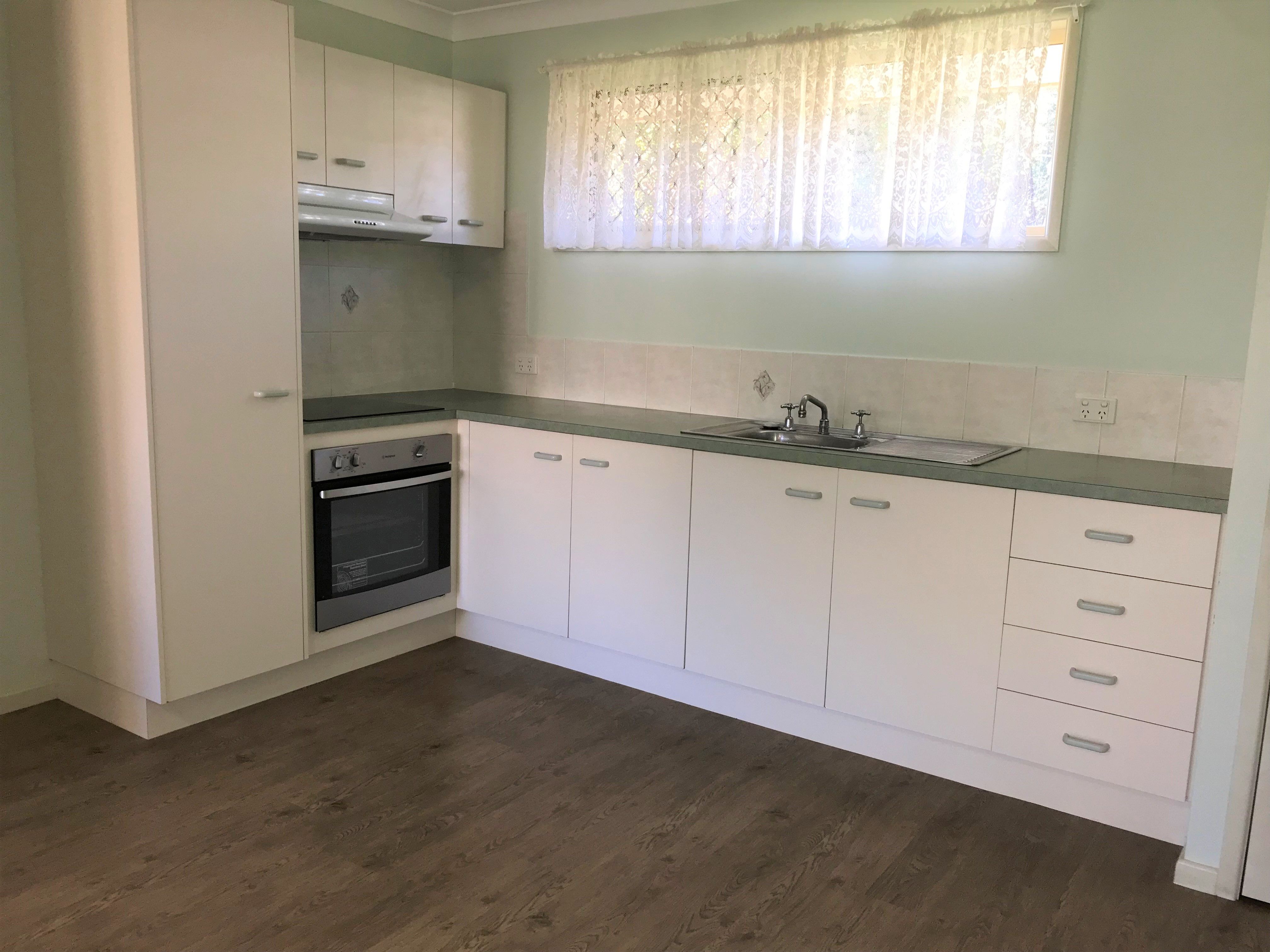 2/61 Spitfire Avenue, Strathpine, QLD 4500