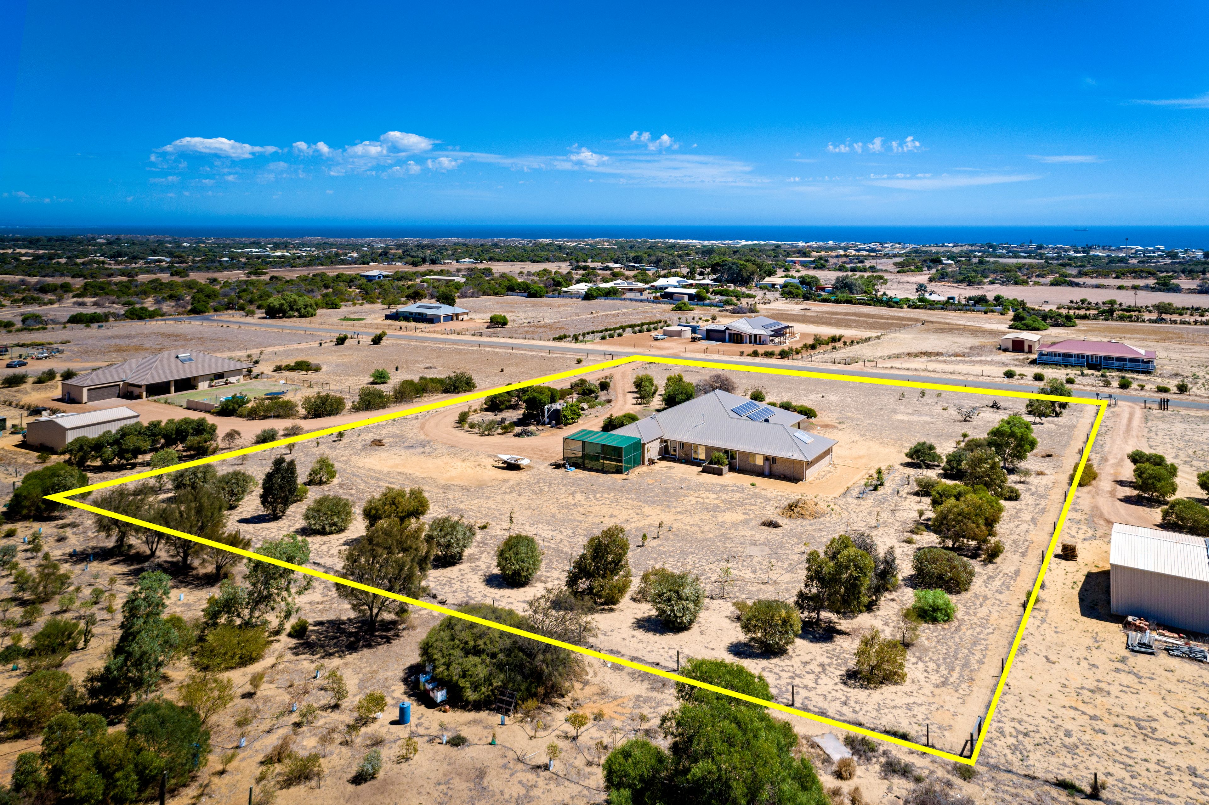 18 Dolbys Drive, Waggrakine, WA 6530
