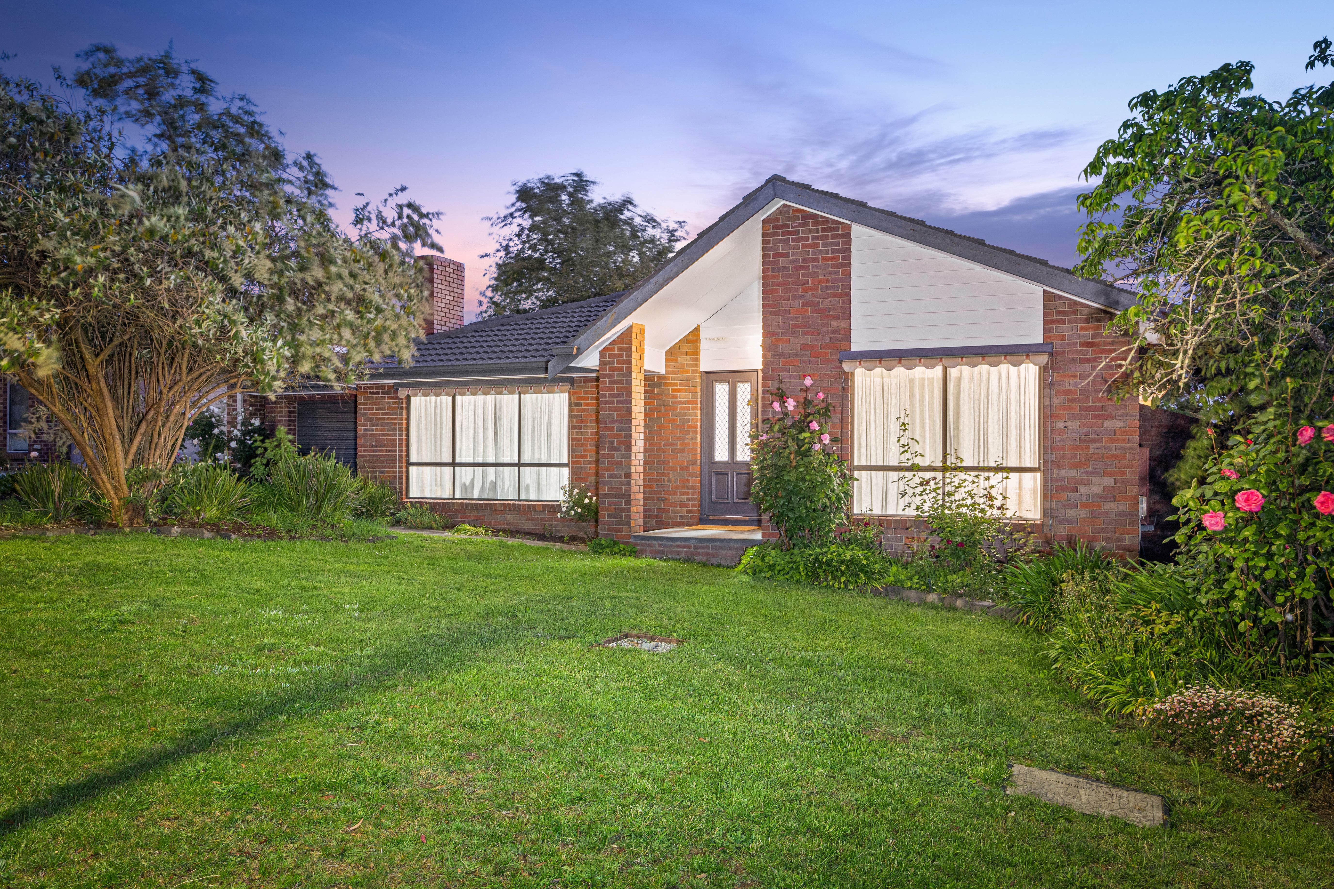3 Lake View Court, Ballarat North, VIC 3350