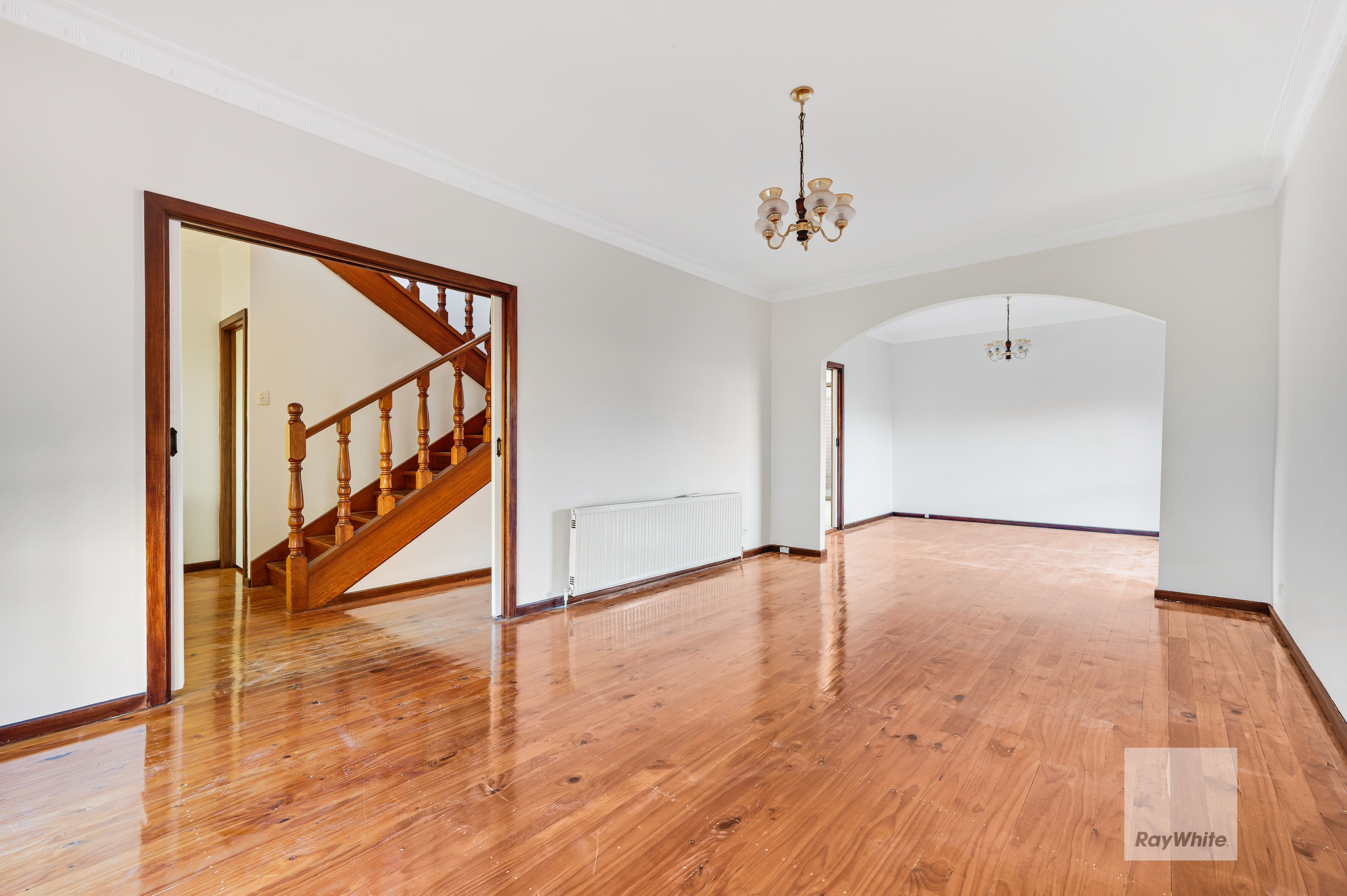 27 Grantley Drive — photo 3 of 23